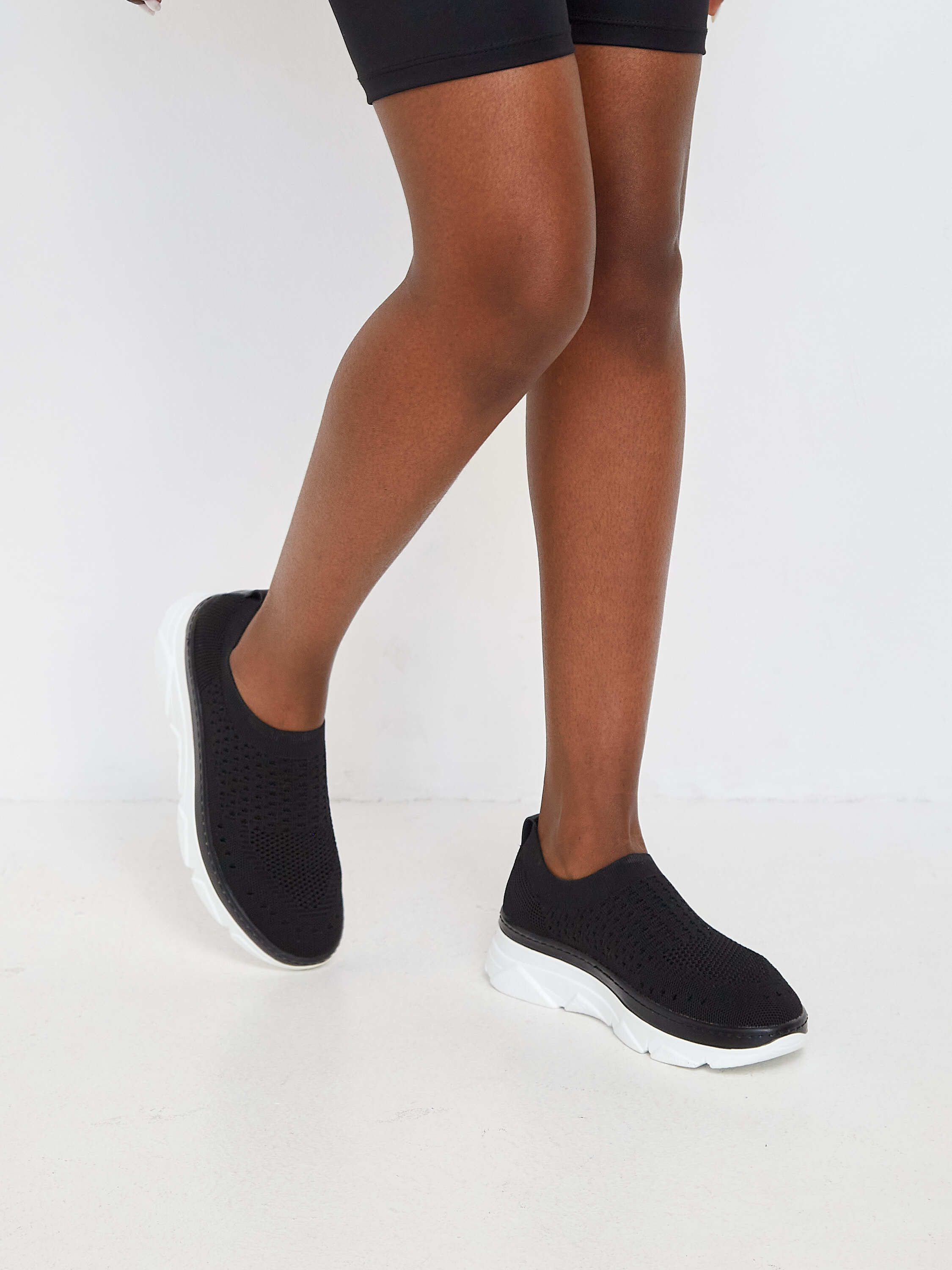 Slip-On-Sneaker aus Strick - Schwarz