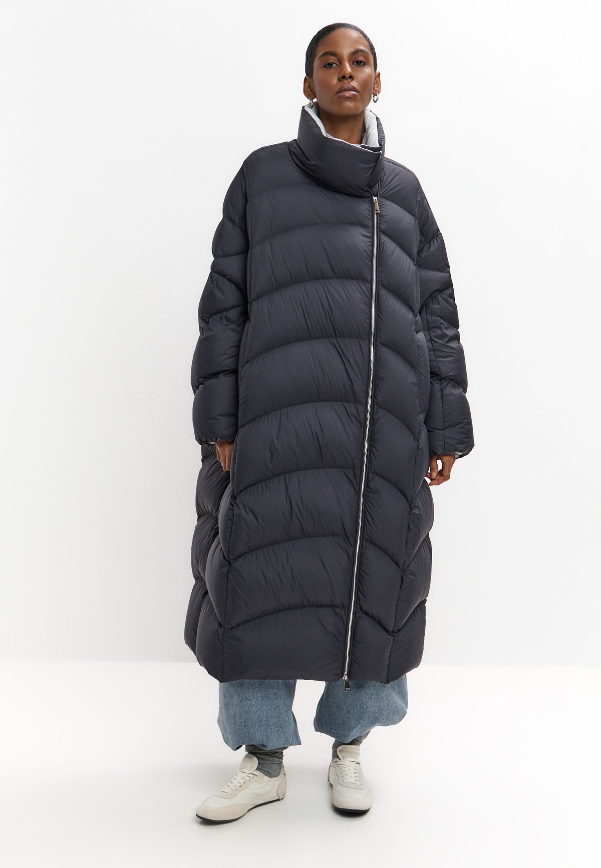 Piumino lungo trapuntato a chevron – Blu