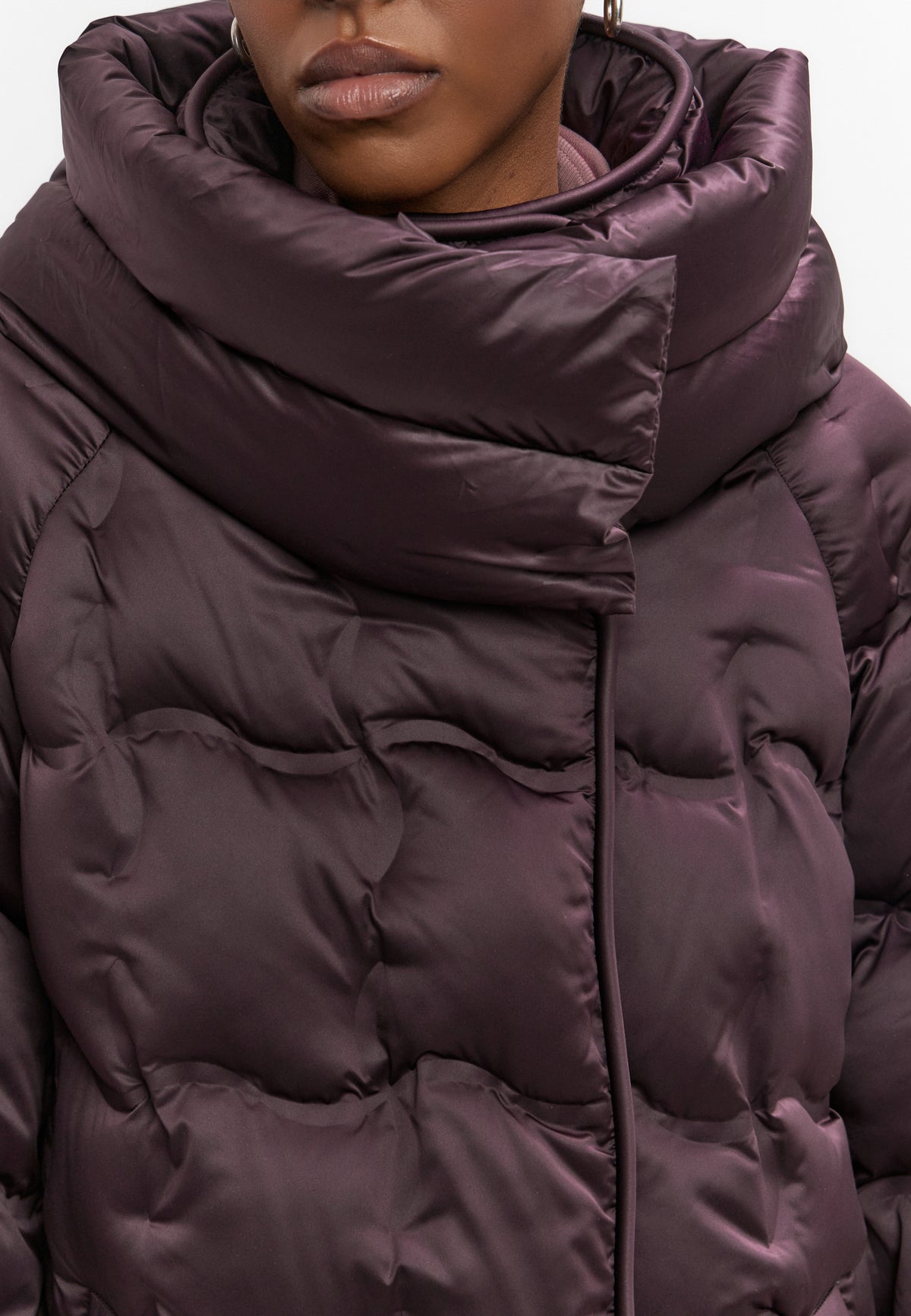 Manteau long matelassé à capuche – Violet
