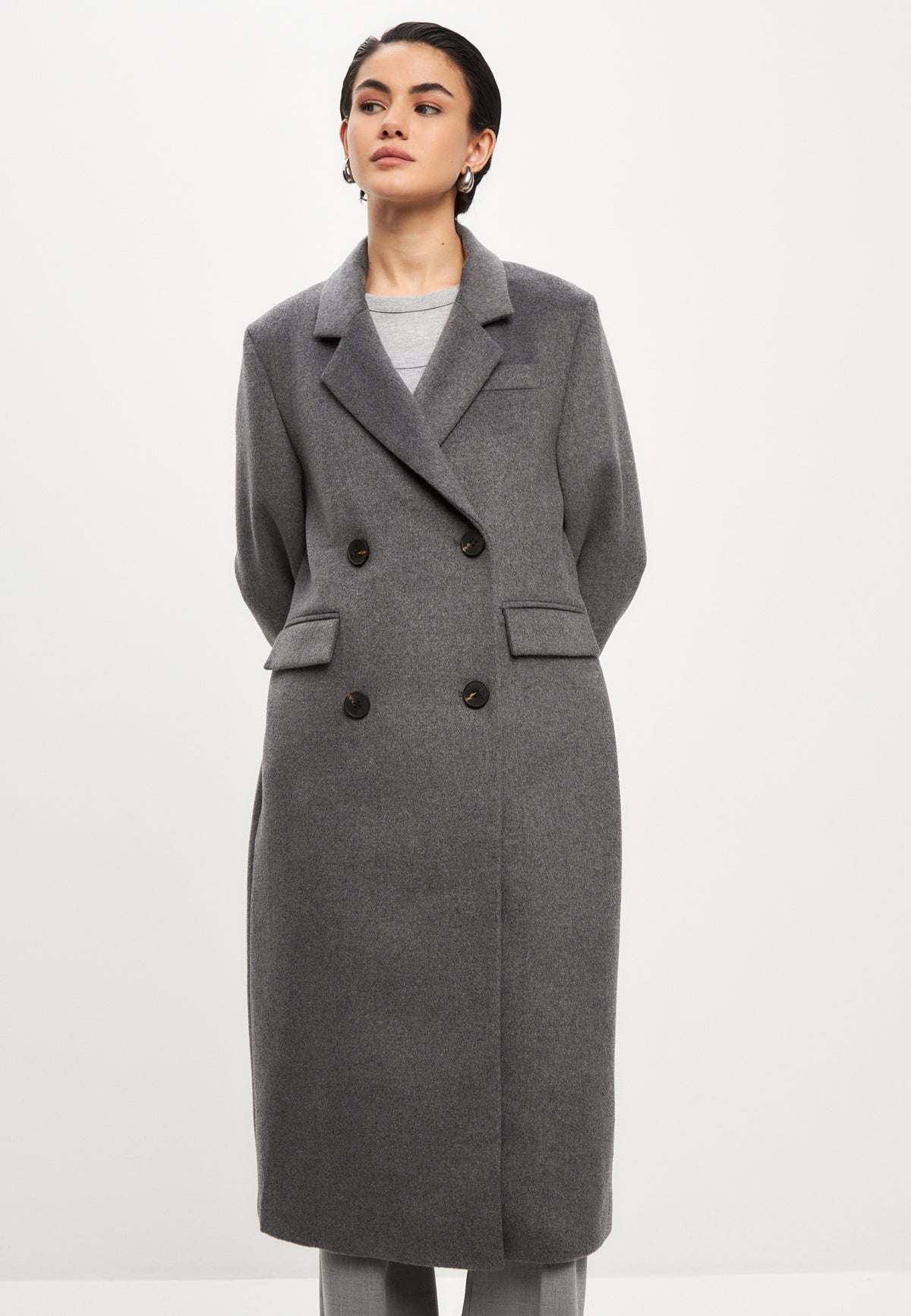 Double-breasted long wool coat – Grey