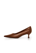 Escarpins à talon kitten en cuir à bout pointu – Beige