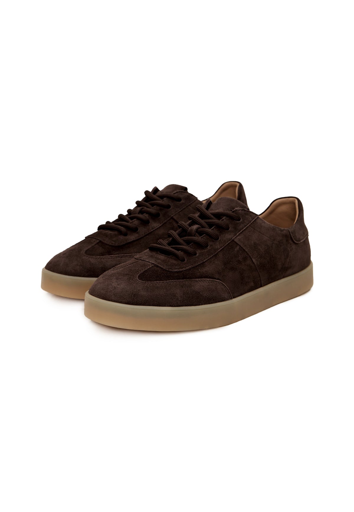 Sneaker aus Veloursleder – Schokolade