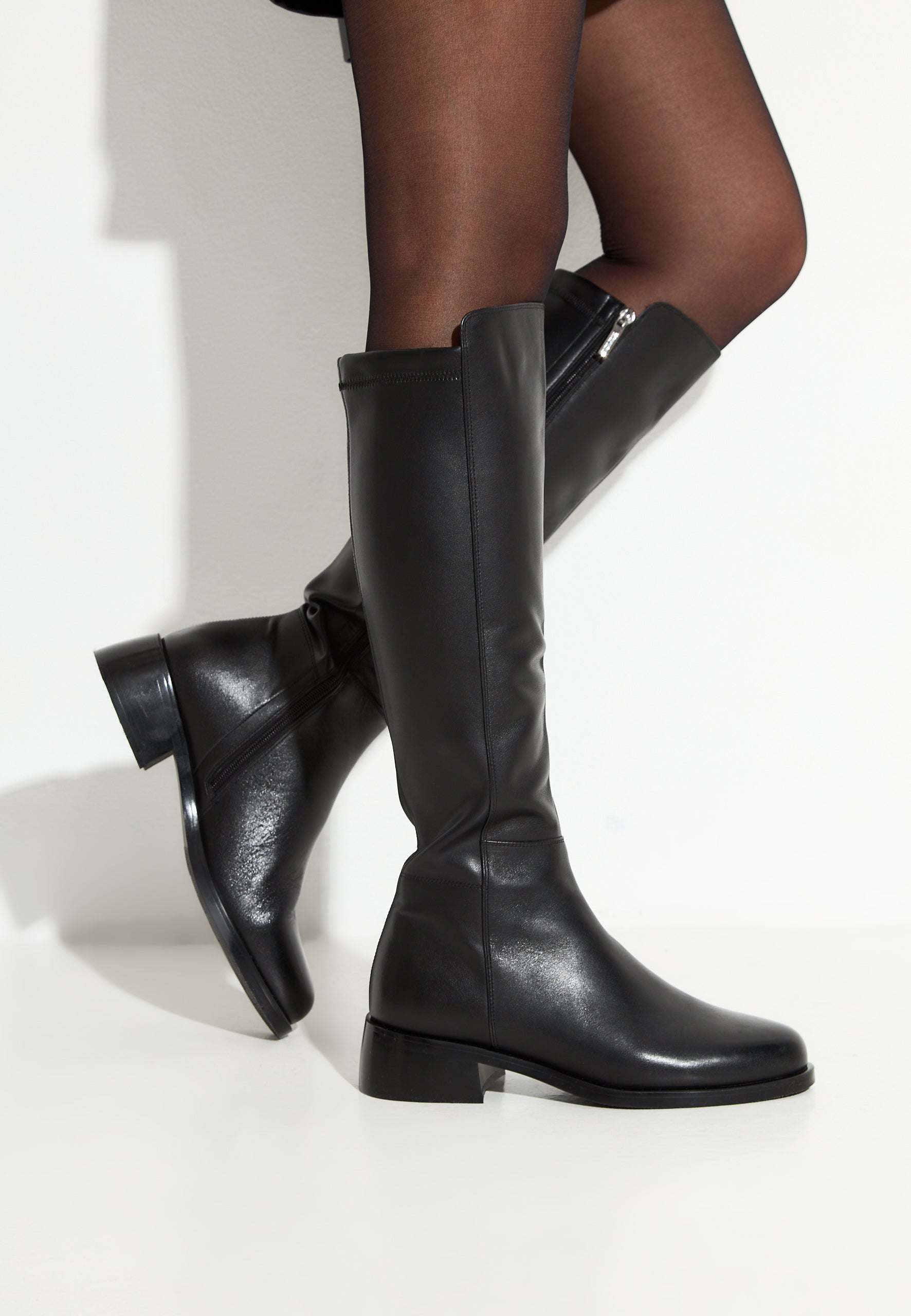 Classic Knee-High Boots Svi - Black