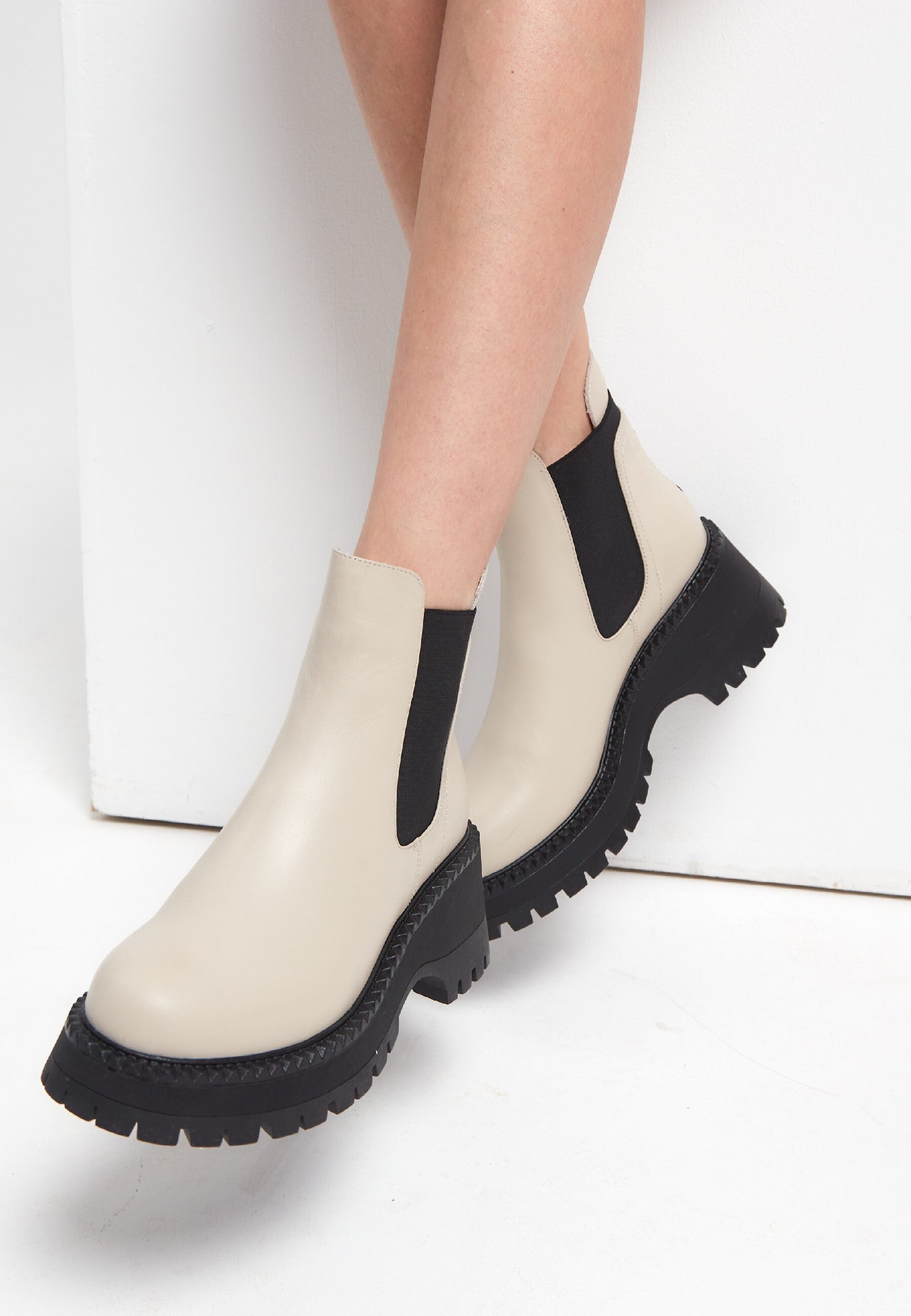 Platform Chunky Chelsea Boots - Beige