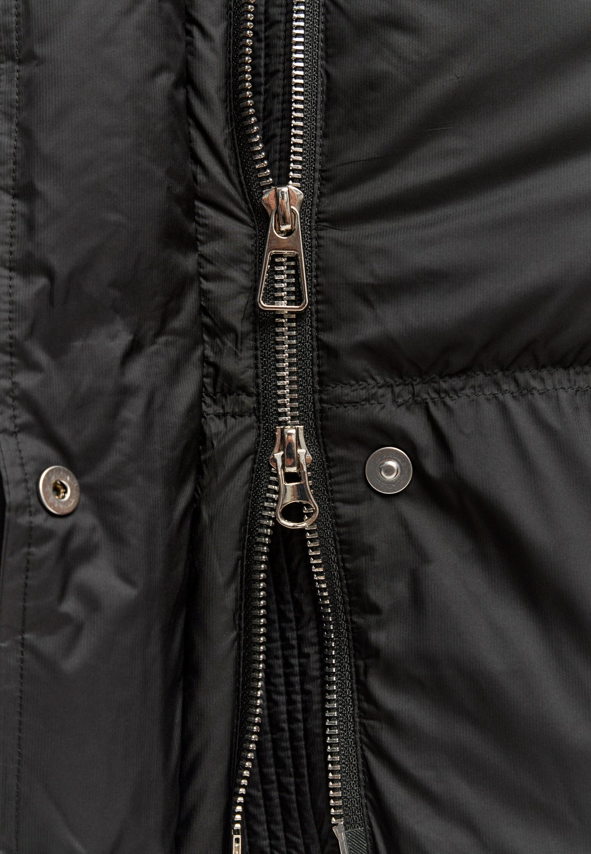 Piumino oversize con cappuccio – Nero