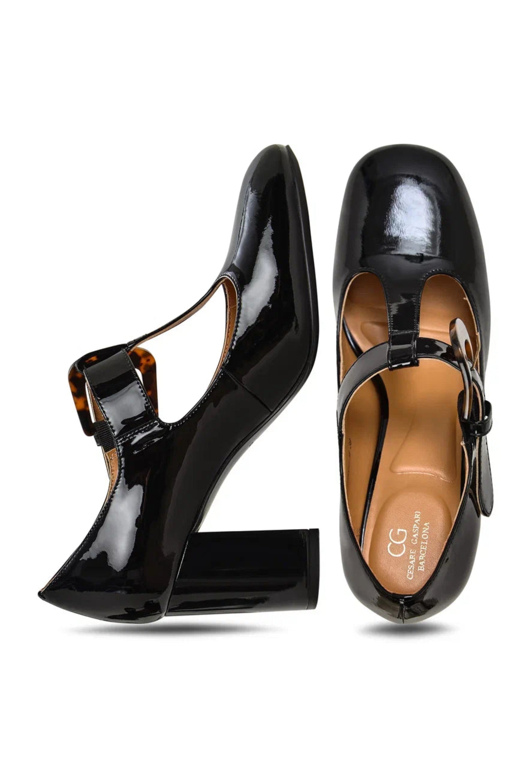 Vintage Buckle Patent Leather Pumps - Black