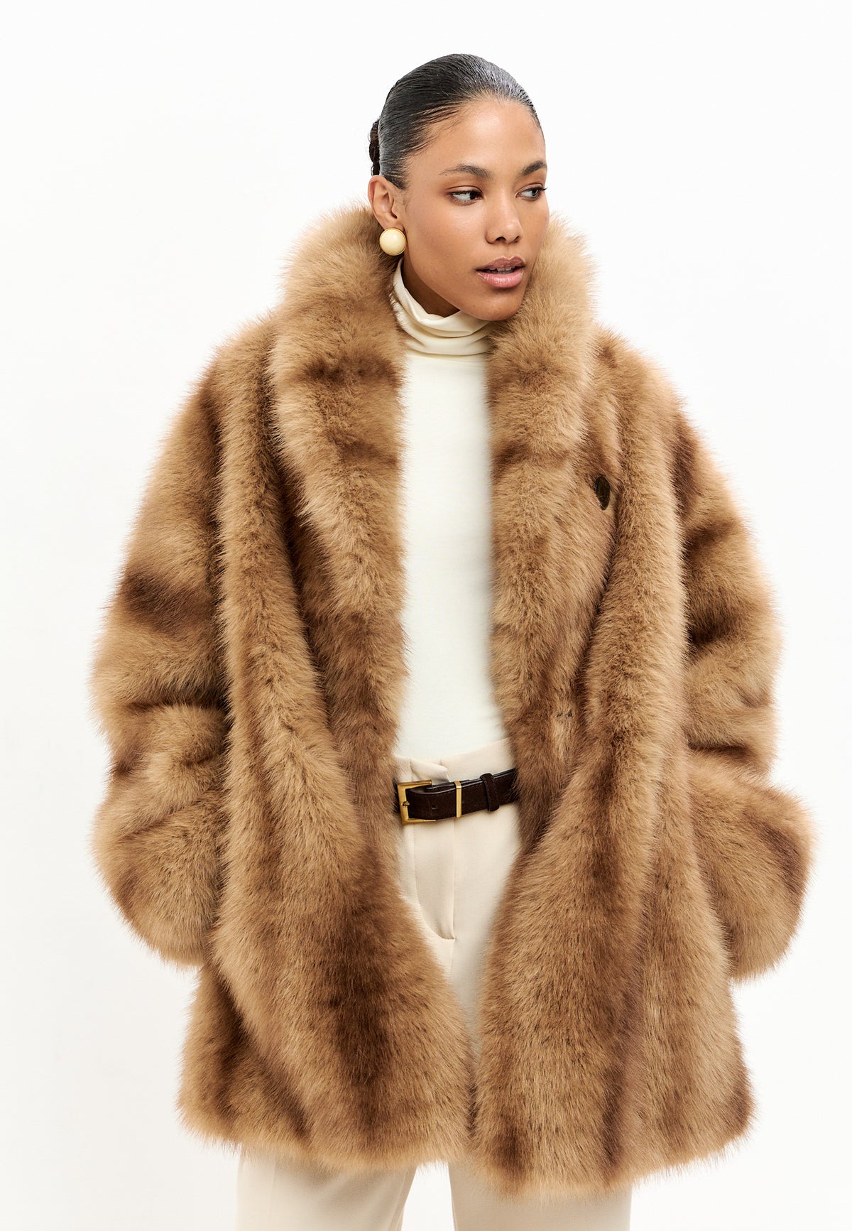 Faux Fur Coat Dorada