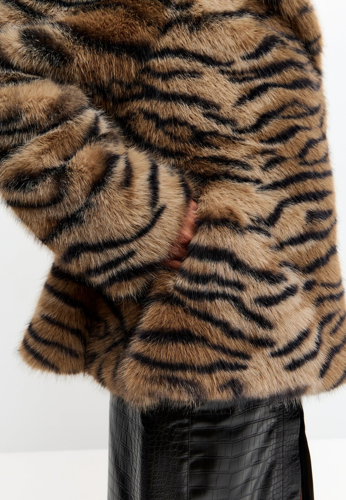 Veste en fausse fourrure – Tigress