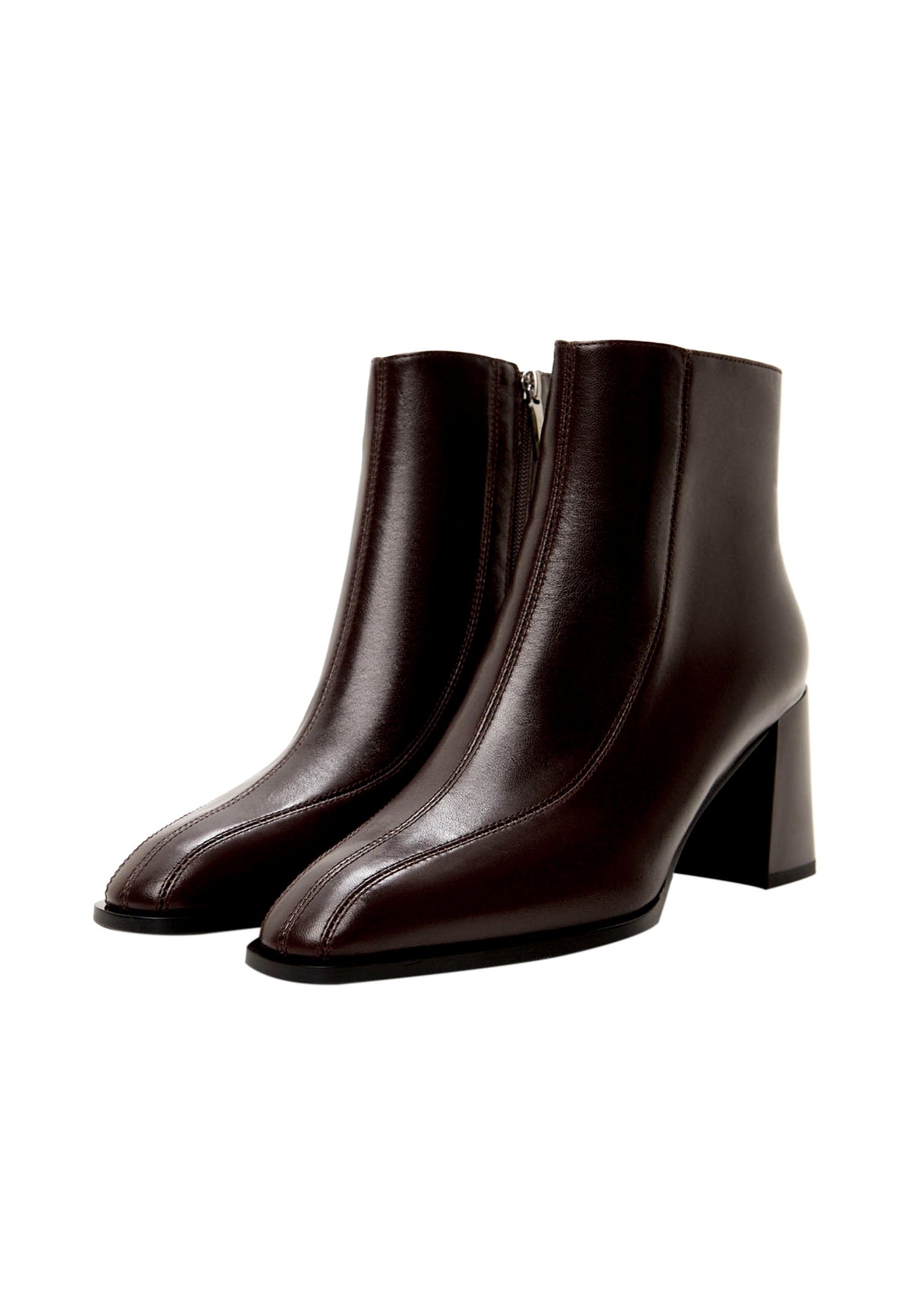 Bottines en cuir à bout carré