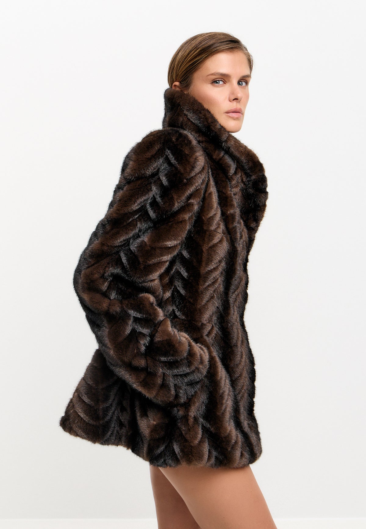Jacke aus Kunstfell – Braun
