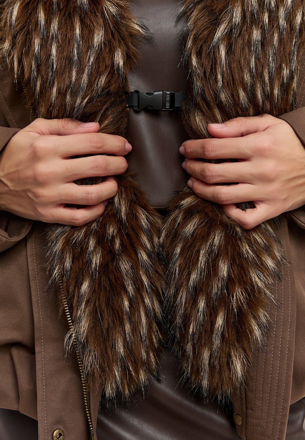 Signature jakke med oversized krave – Brun