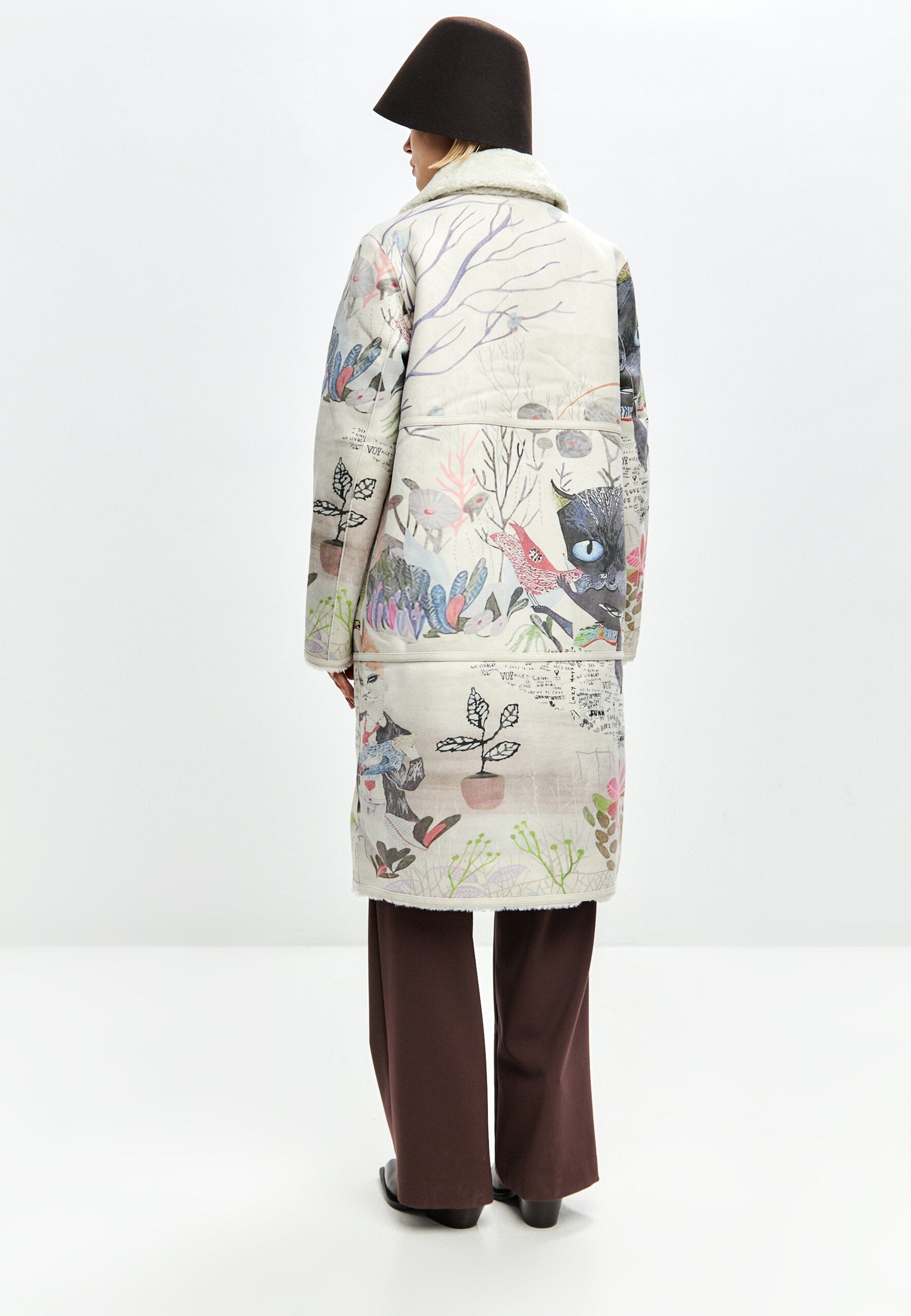Reversible Printed Coat Catty - White