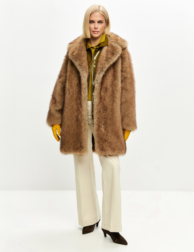 FAUX FUR COAT WITH COLLAR