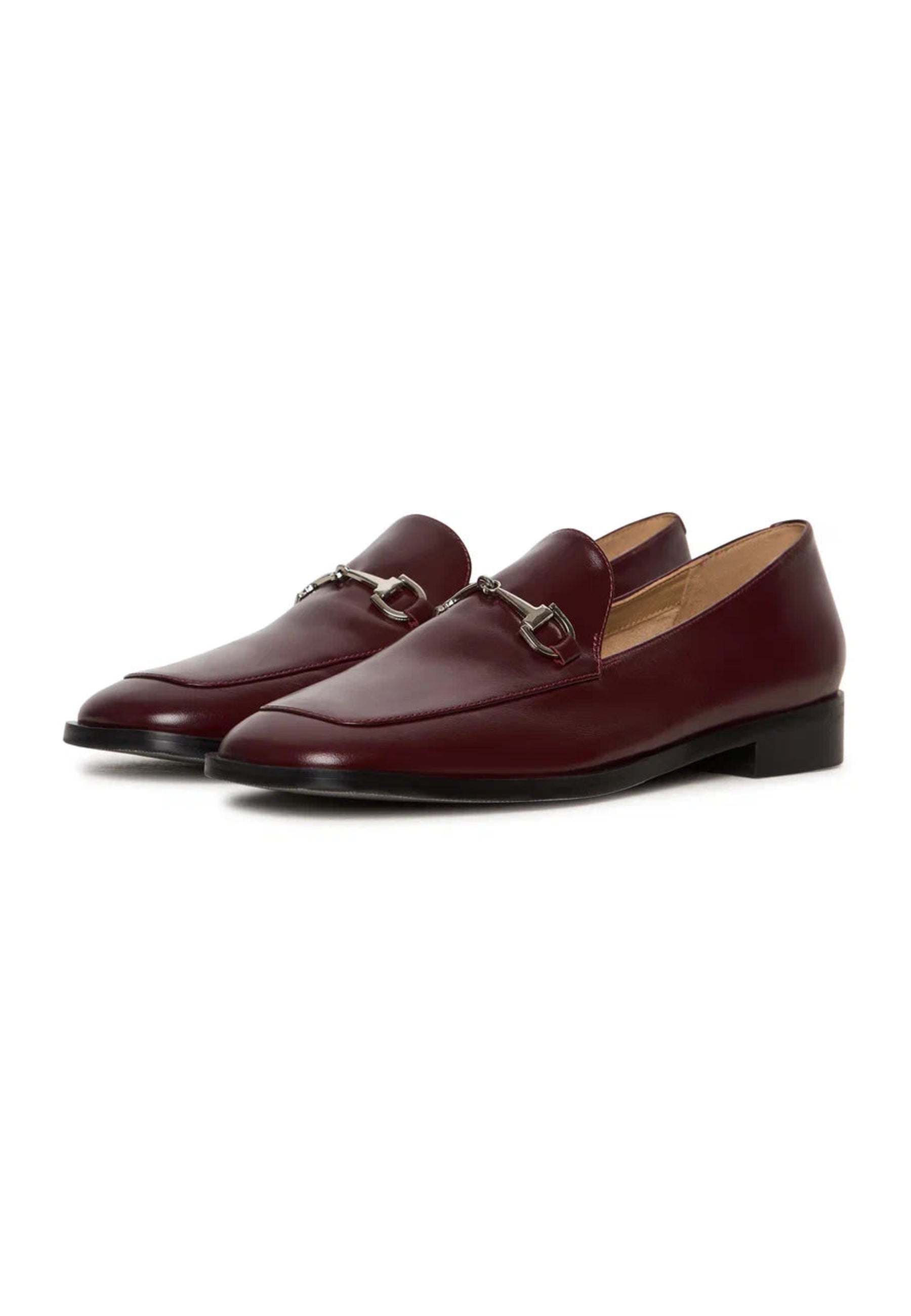 Equestrian Chic Loafers - Bordeaux