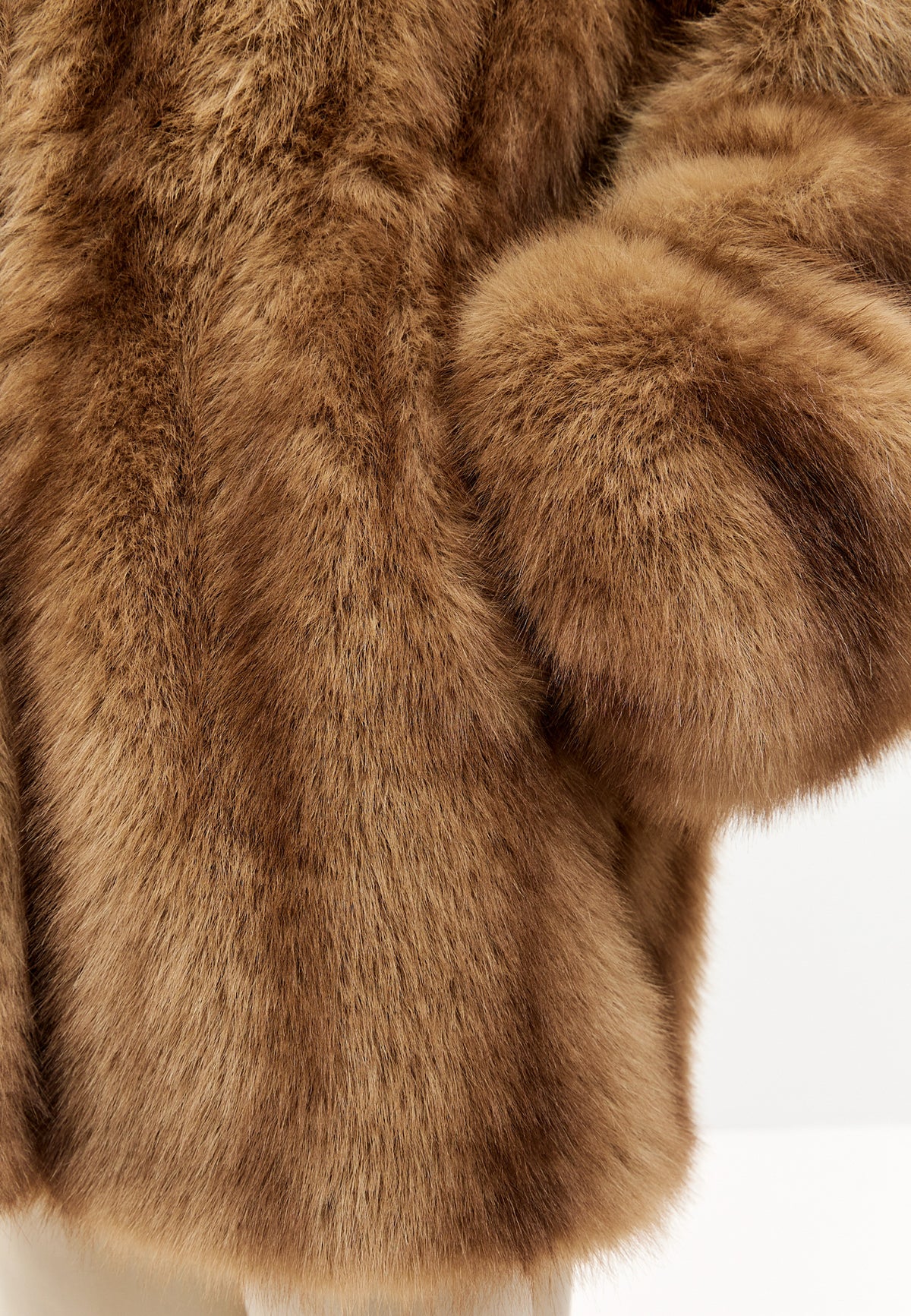 Faux Fur Coat Dorada