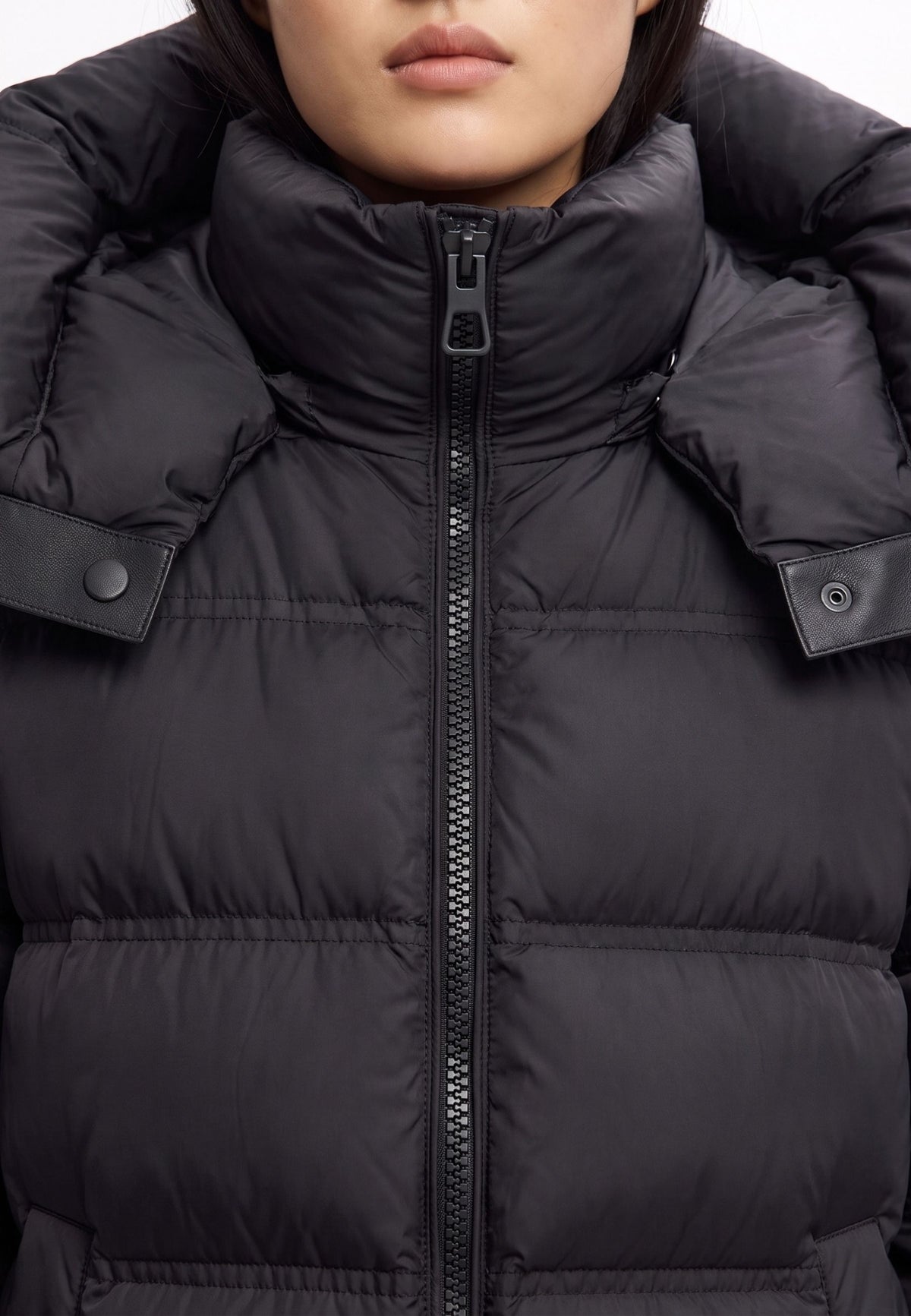 Cropped Hooded Down Puffer Jacket - Black