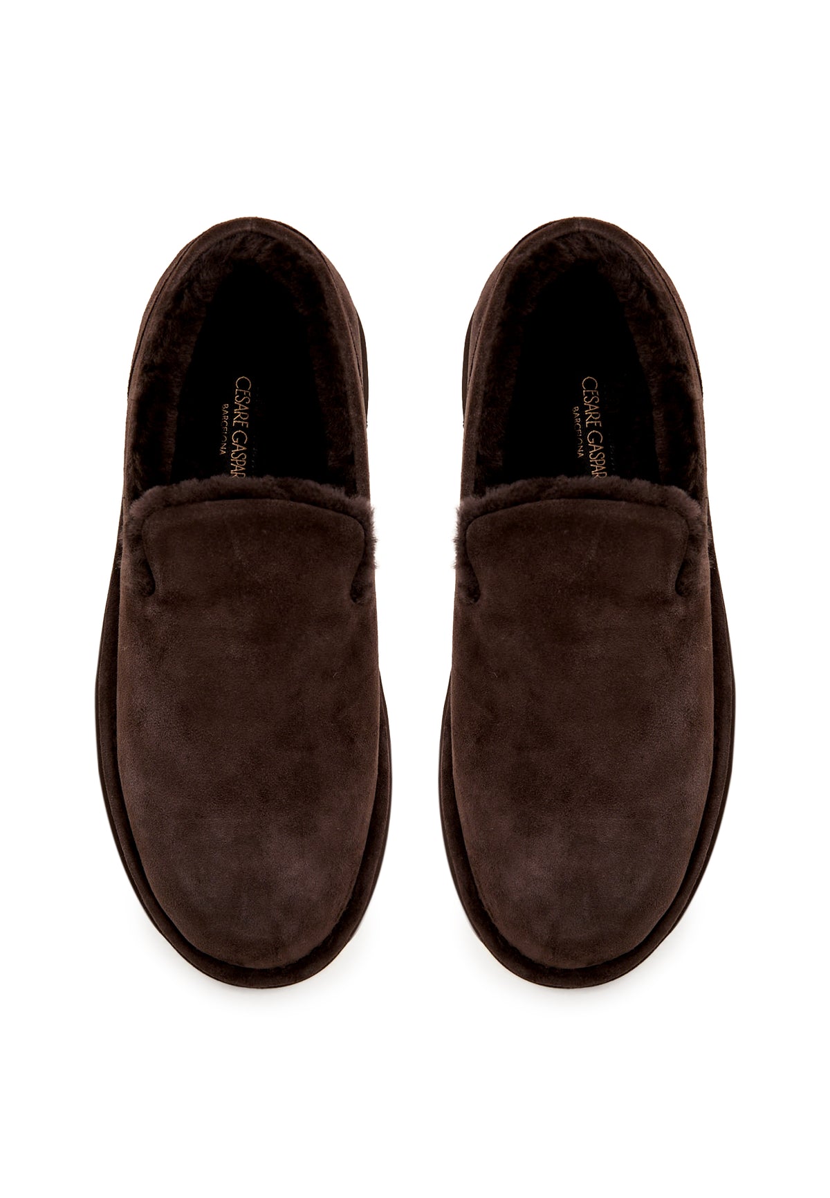 Slip-on loafers i mocka med fårskinnsfoder – Brun