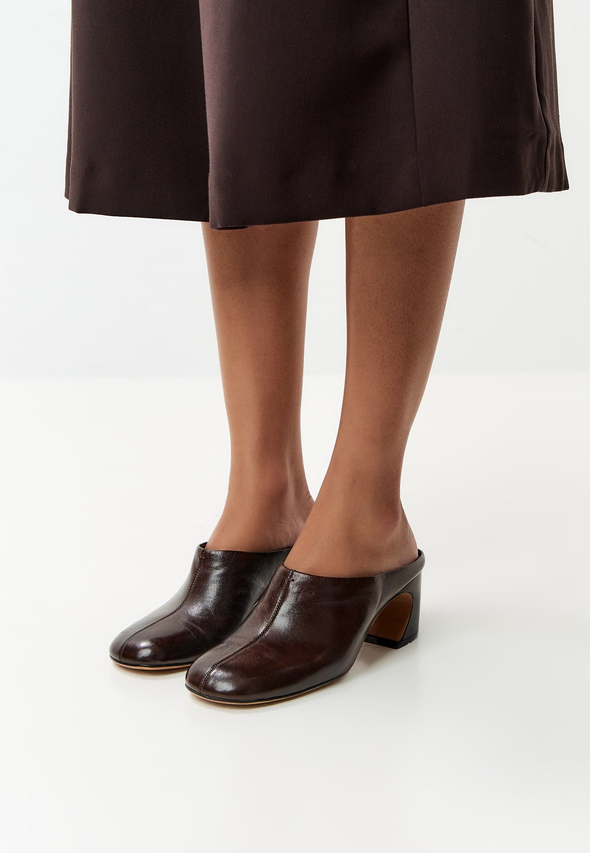 Escarpins mules en cuir – Marron