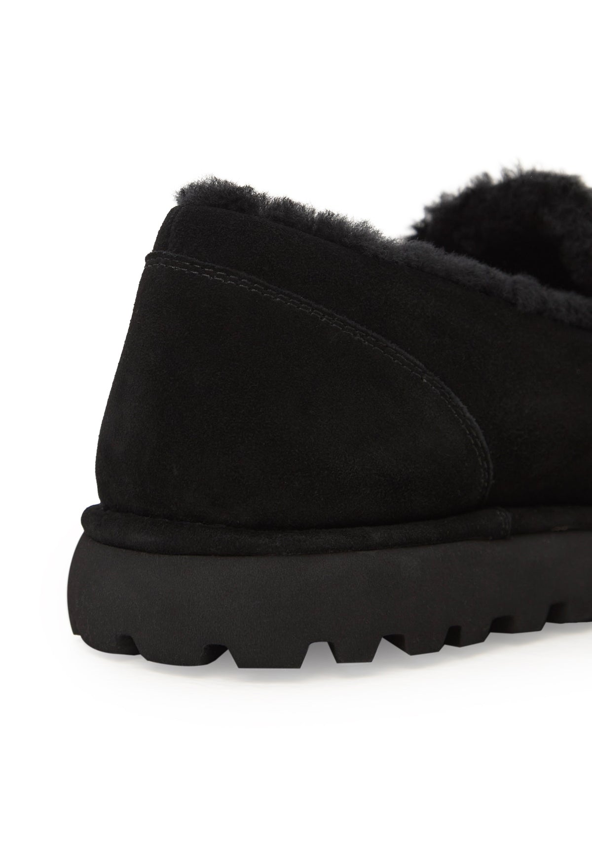 Slip-on loafers i mocka med fårskinnsfoder – Svart