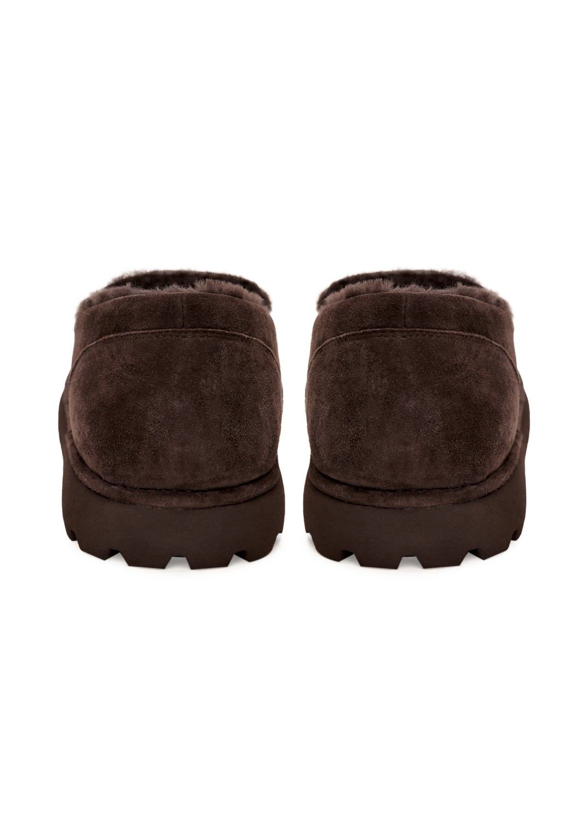 Slip-on loafers i mocka med fårskinnsfoder – Brun