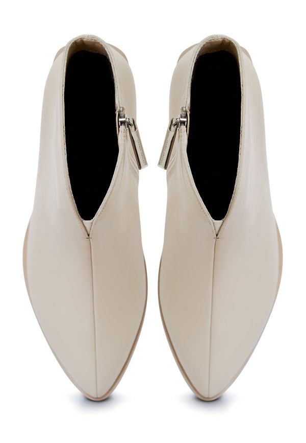 Klasyczne skórzane botki do kostki z blokowym obcasem