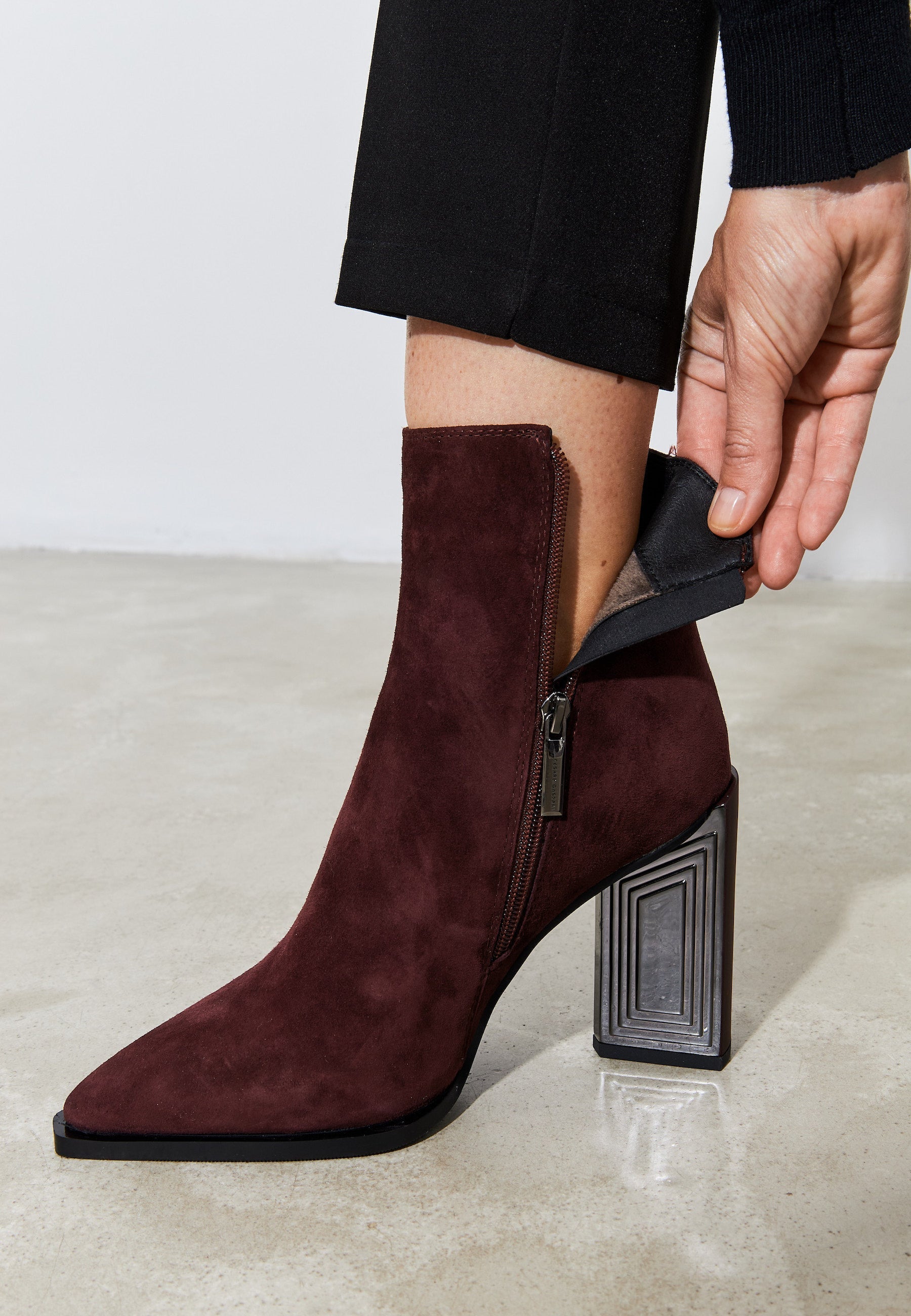 Classic Leather Ankle Boots - Cesare Gaspari 