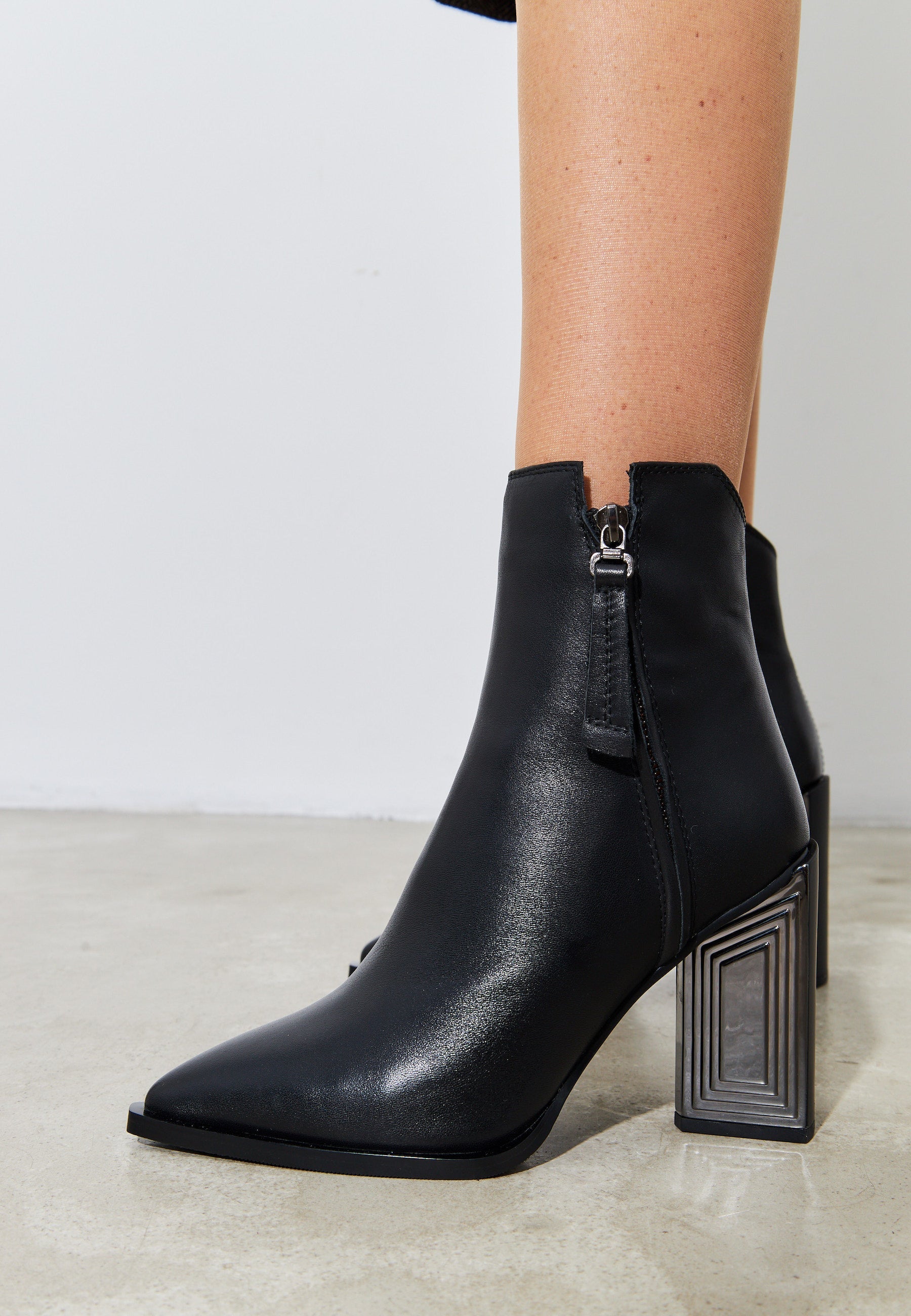 Classic Leather Ankle Boots - Cesare Gaspari 