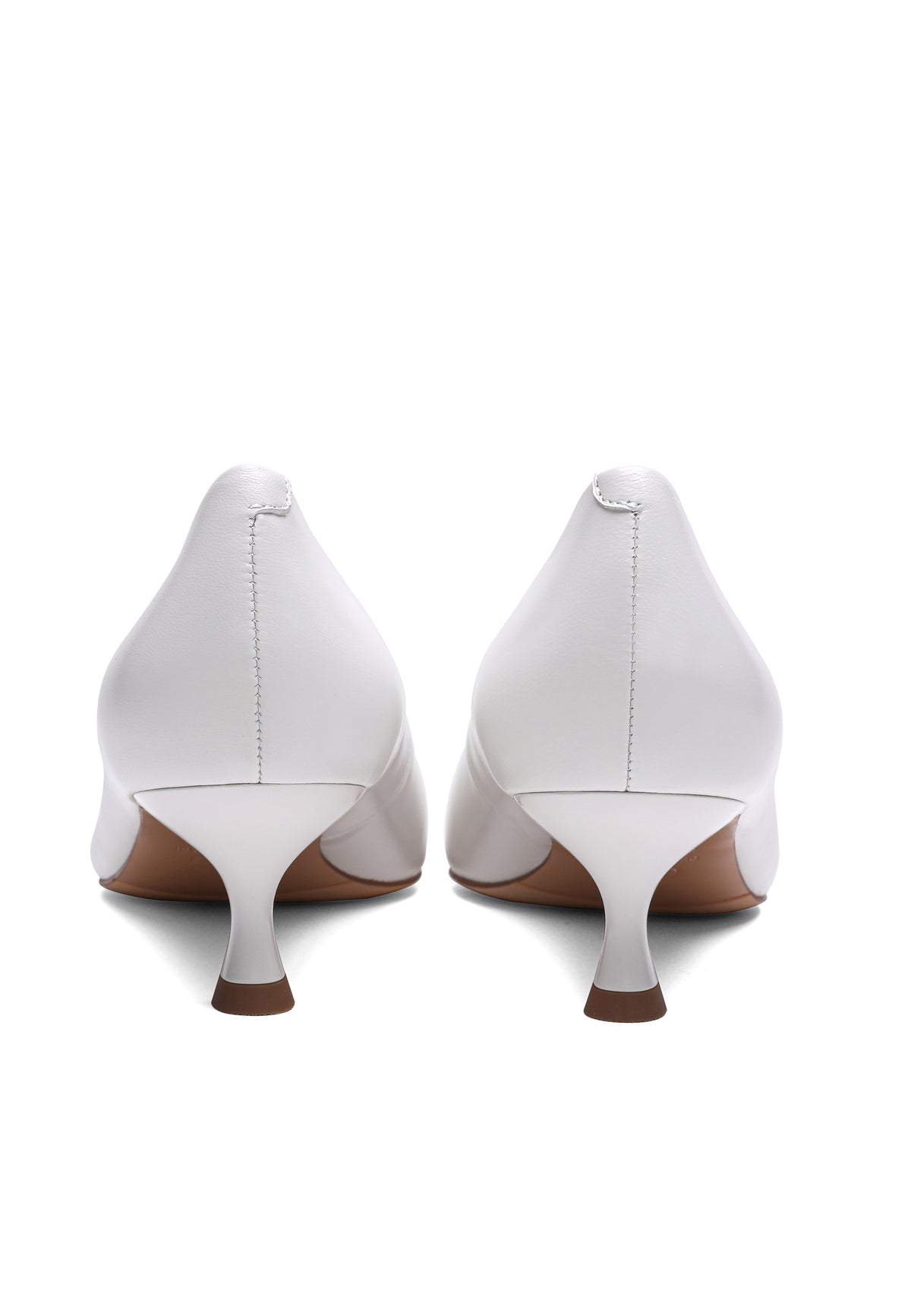 Tacones kitten de piel con punta – Blanco