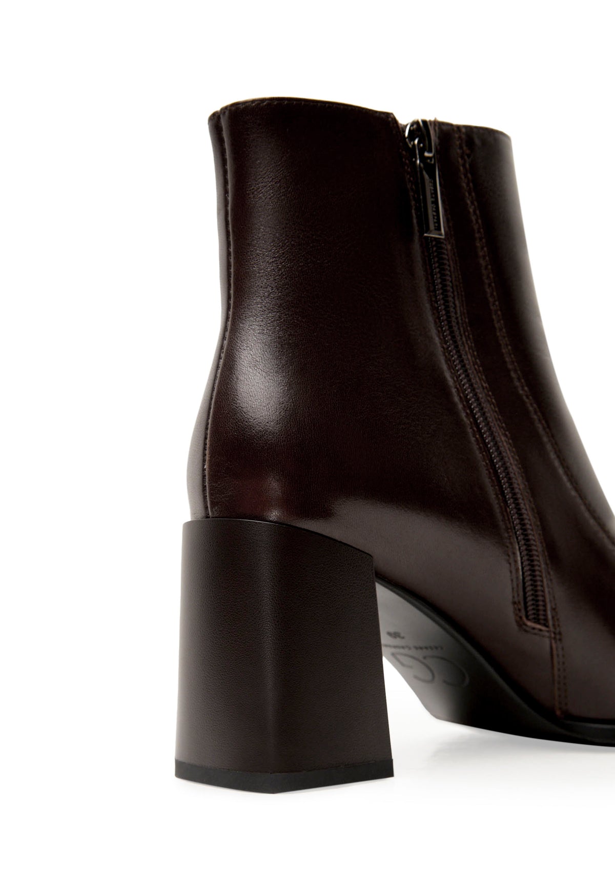 Sophia ankelboots med blockklack – Brun