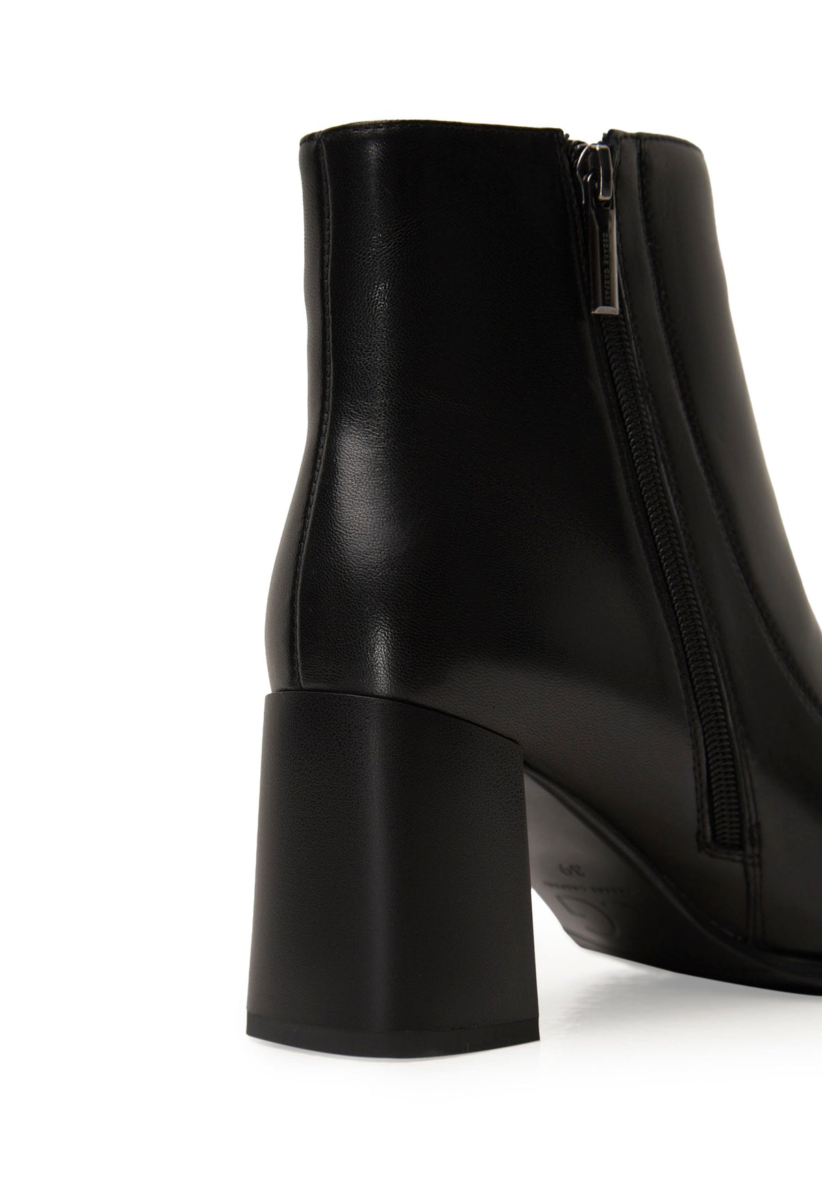 Bottines Sophia à talon bloc – noir
