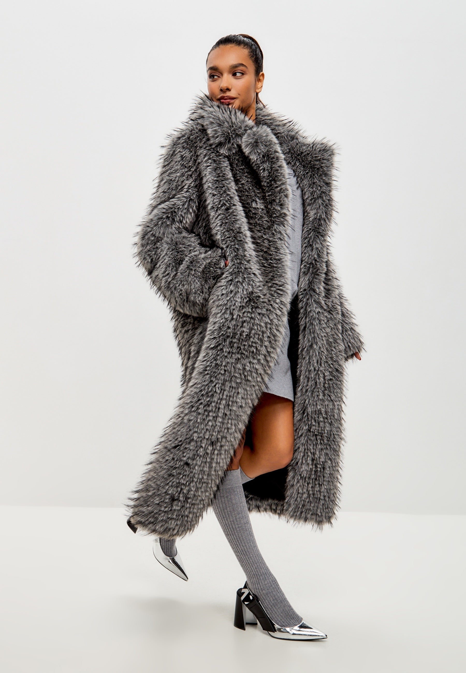 Luxurious Faux Fur Coat Natalie  - Grey