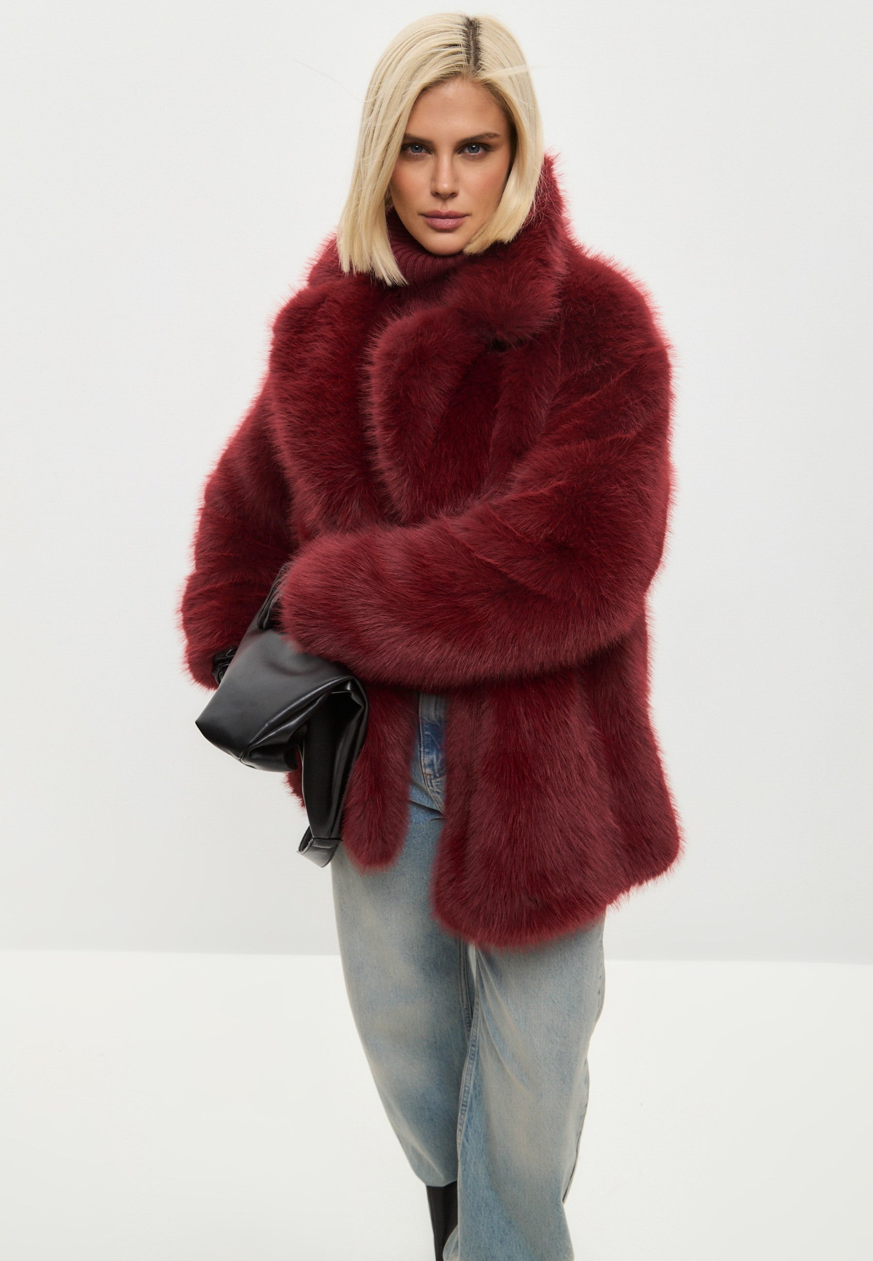 Chic Faux Fur Coat - Red