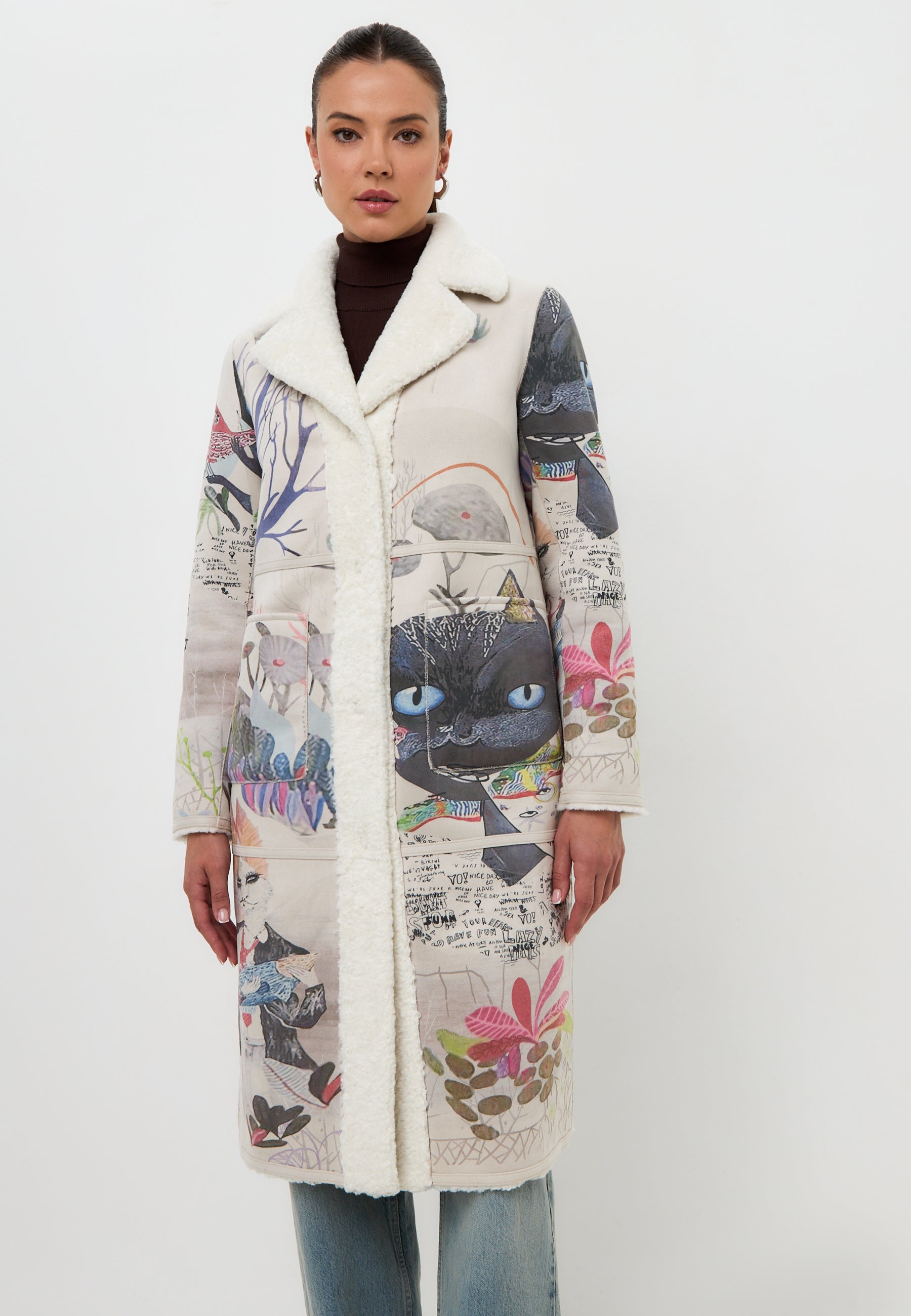 Reversible Printed Coat Catty - White