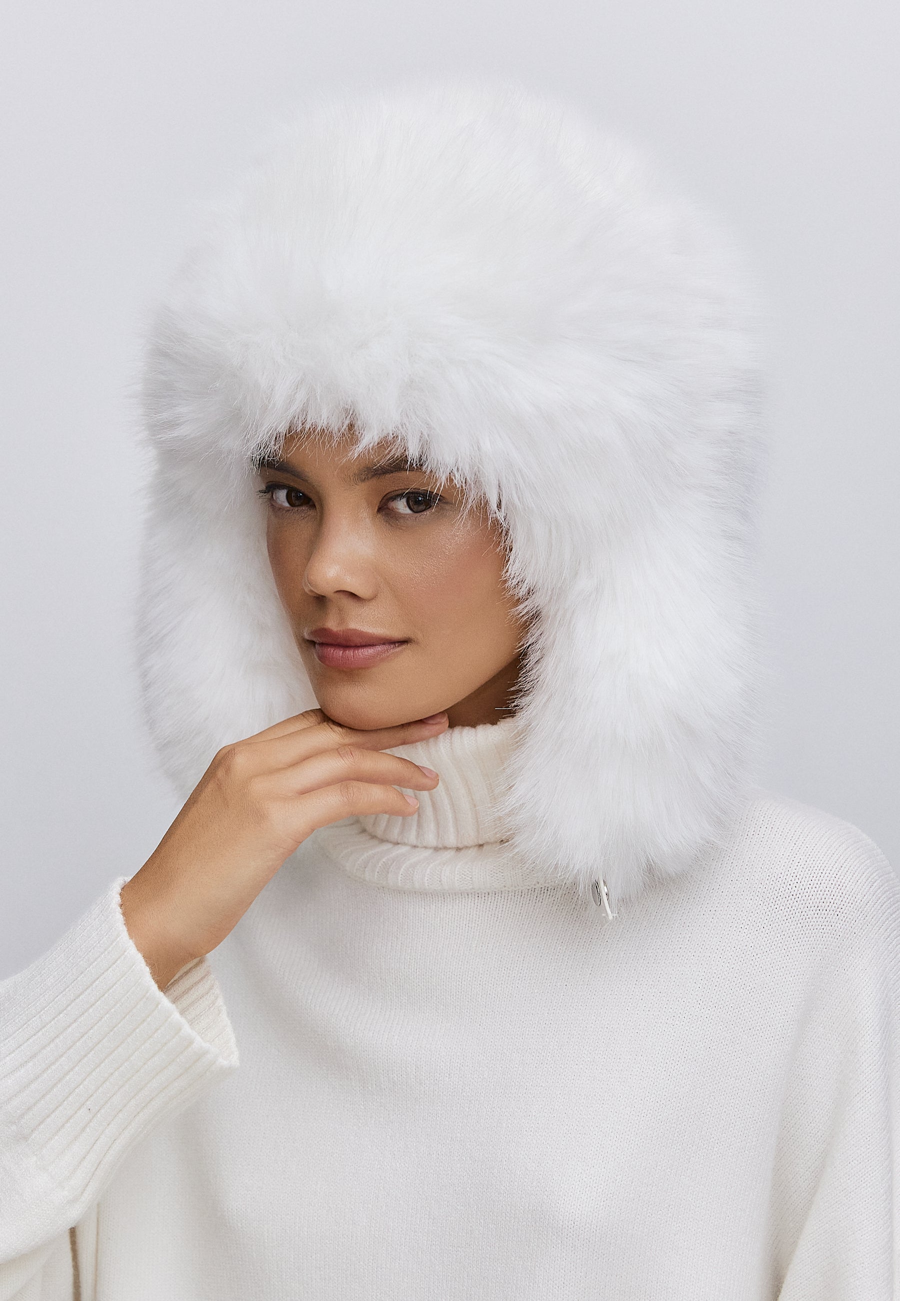 Faux Fur Hat Irina - White