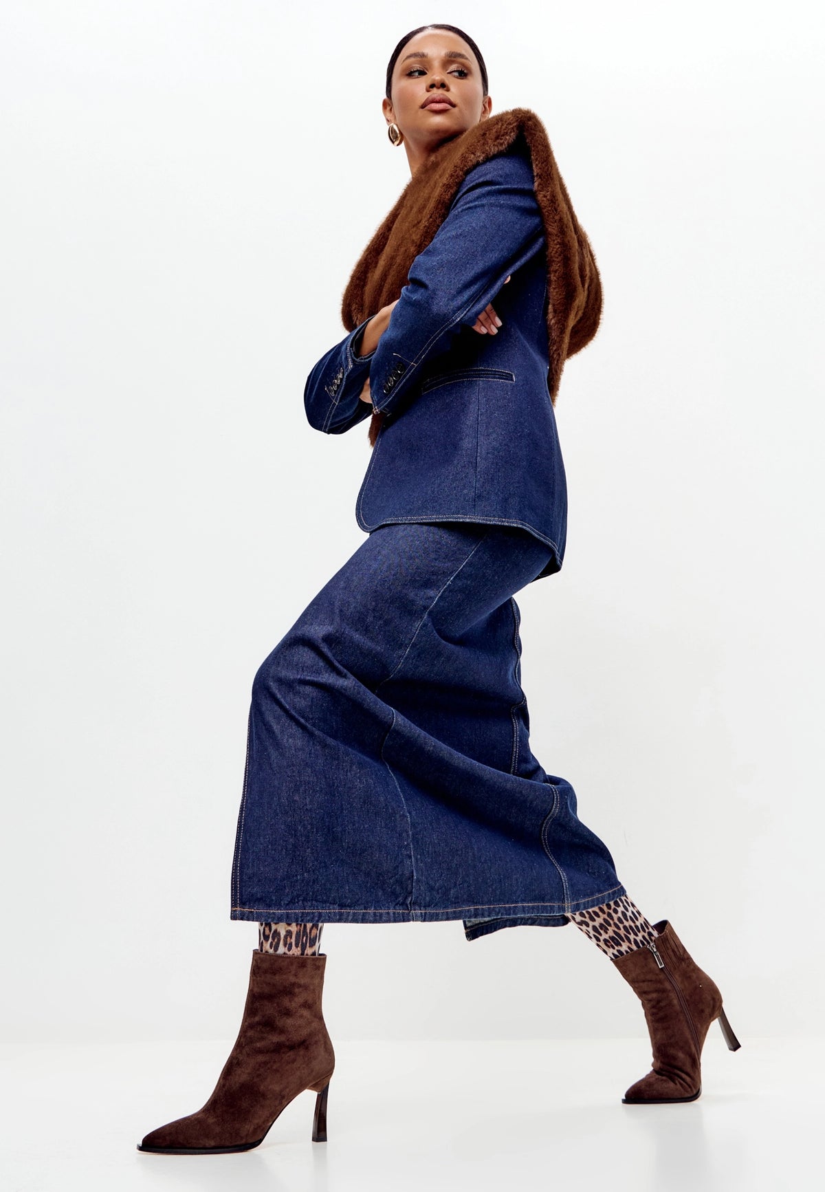 Velvet Edge Ankle Boot - Brown