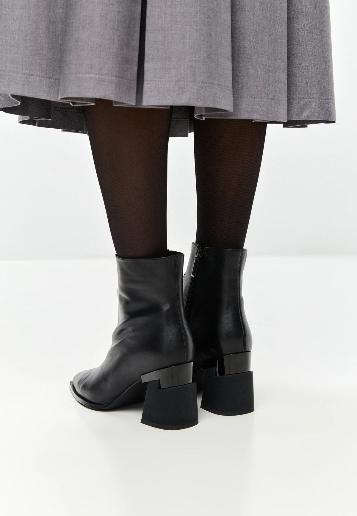 Architect Heel Leather Ankle Boot - Black