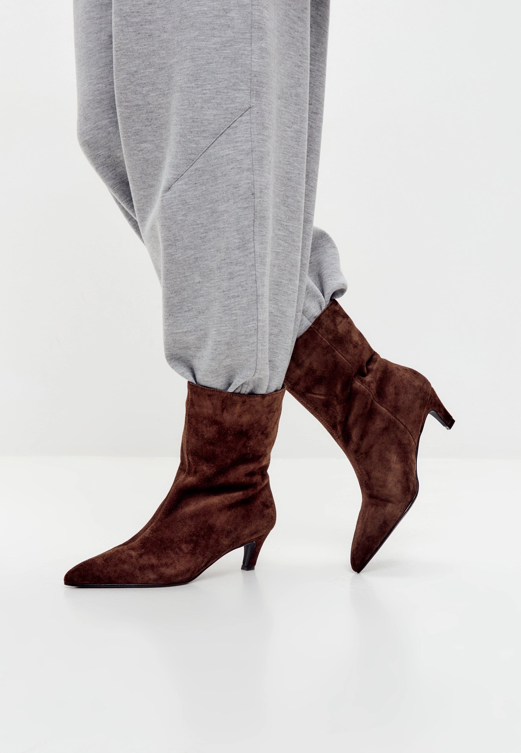 Kitten Heel Stiefelette Dolly - Schwarz