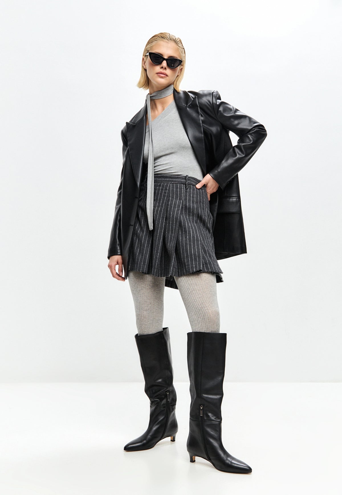 Elegant Leather Knee-High Boot - Black