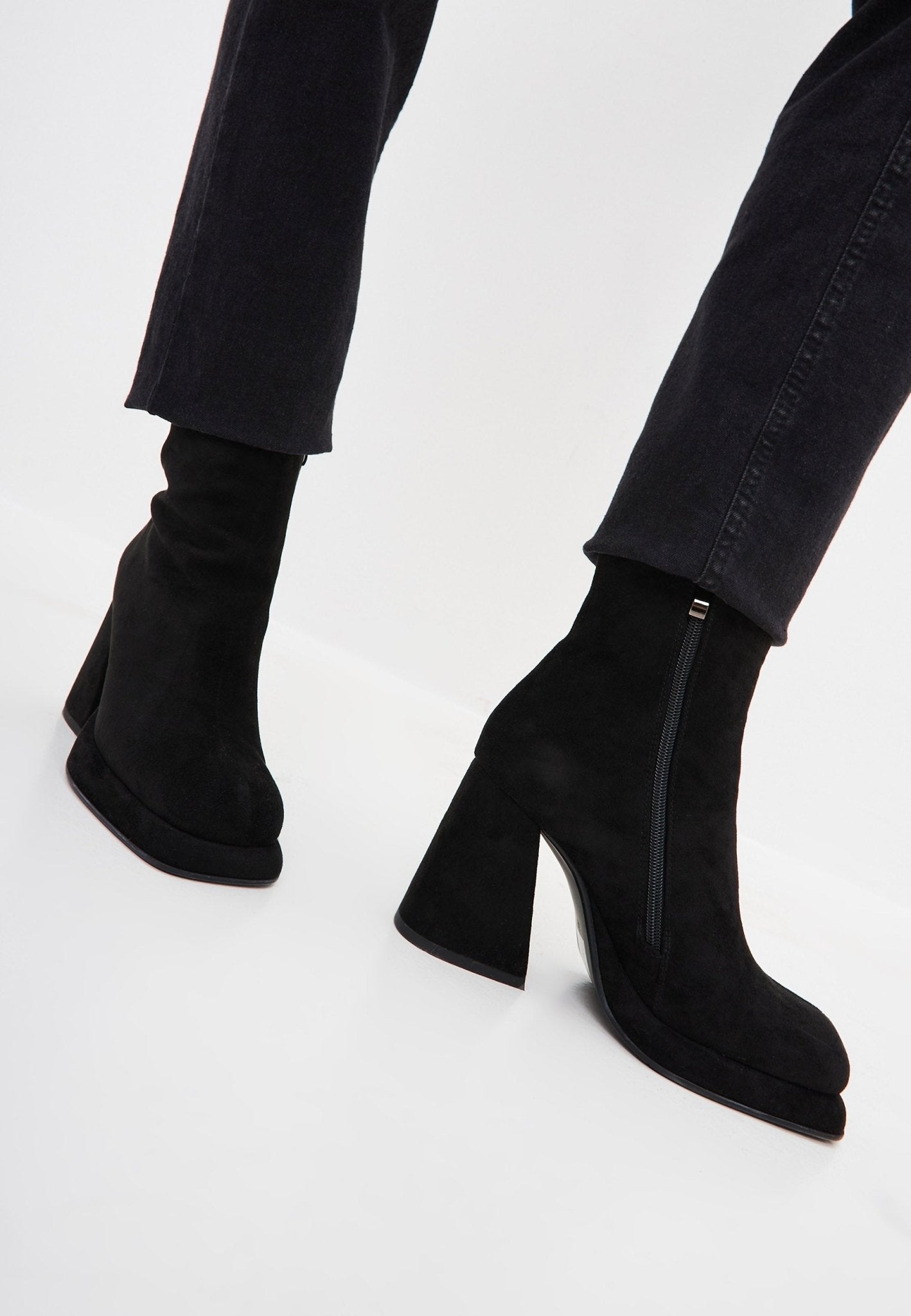 Casual Block Heel Ankle Boots - Cesare Gaspari - Ankle Boots