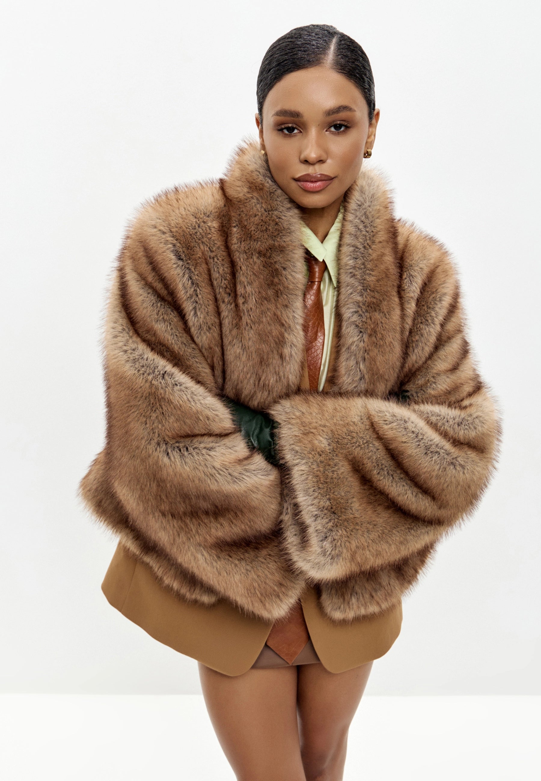 Cropped Faux Fur Jacket – Brown
