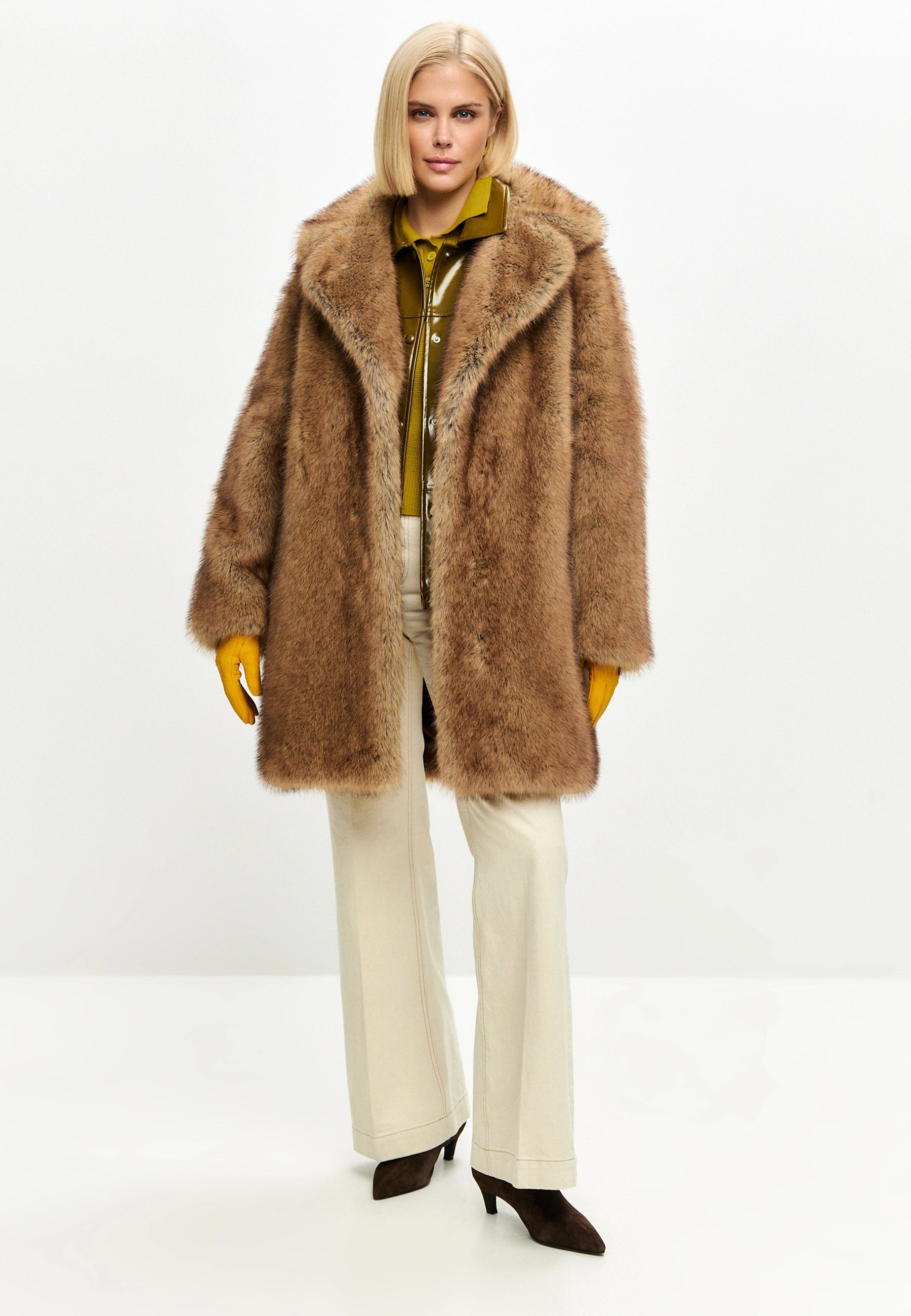 Oversized Faux Fur Coat with Collar – Brown