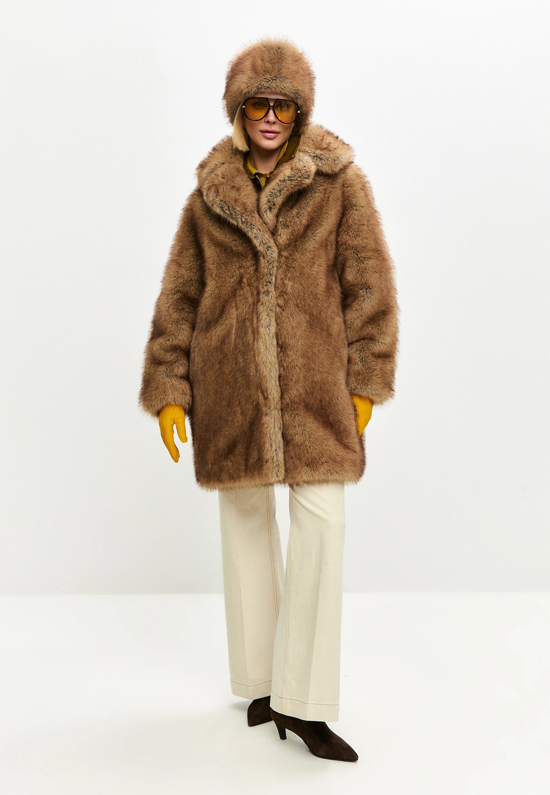 Oversized Faux Fur Coat with Collar – Brown