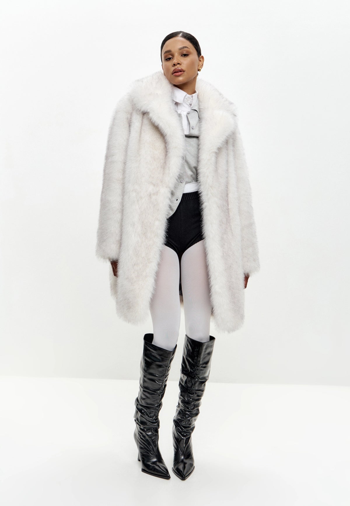 Oversized Faux Fur Coat with Collar – Light Grey