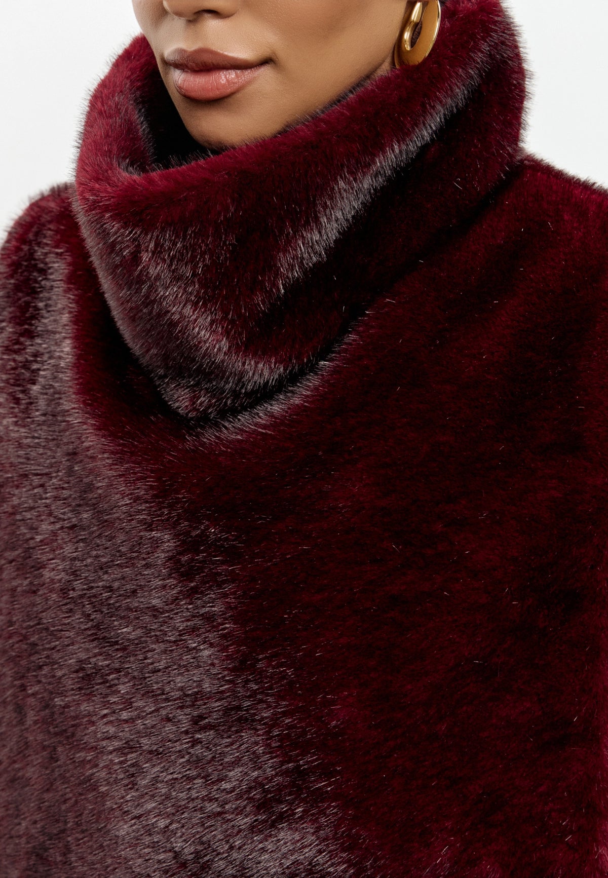 Faux Fur Sleeveless Sculpted Top with Collar – Bordeaux