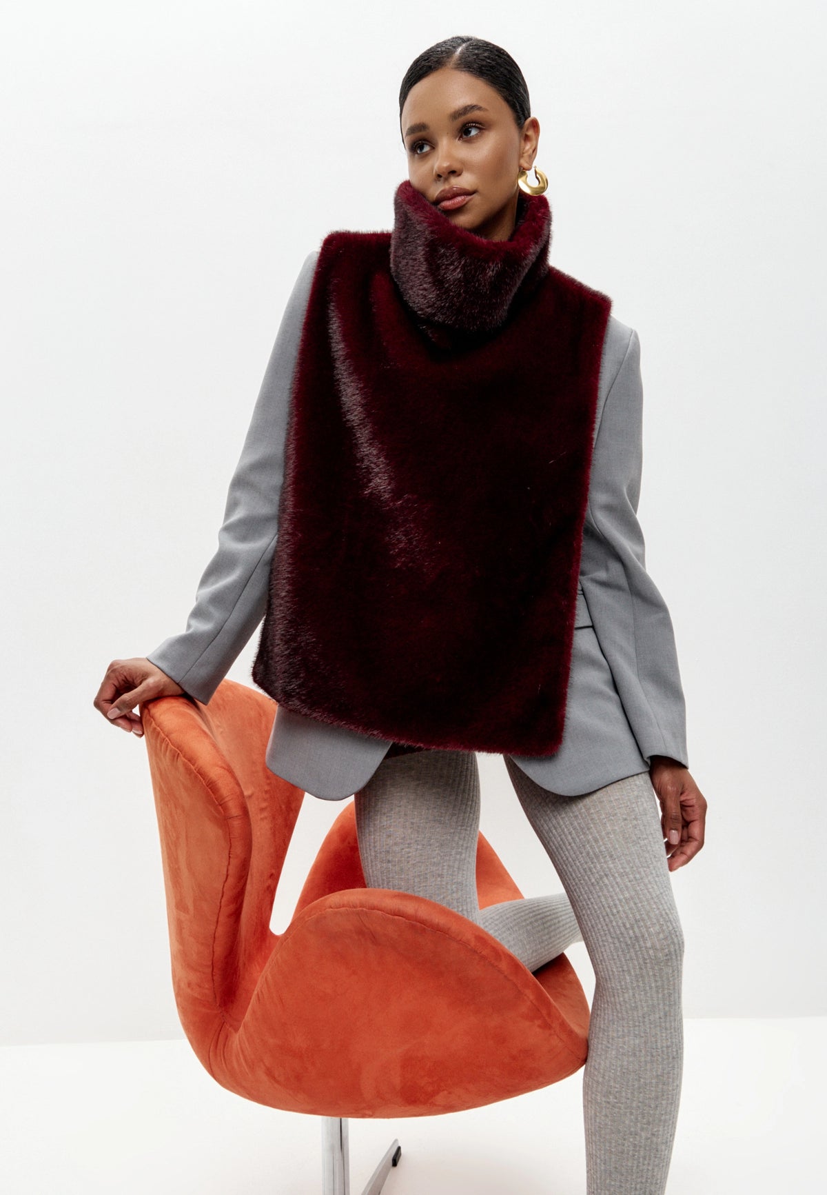 Faux Fur Sleeveless Sculpted Top with Collar – Bordeaux