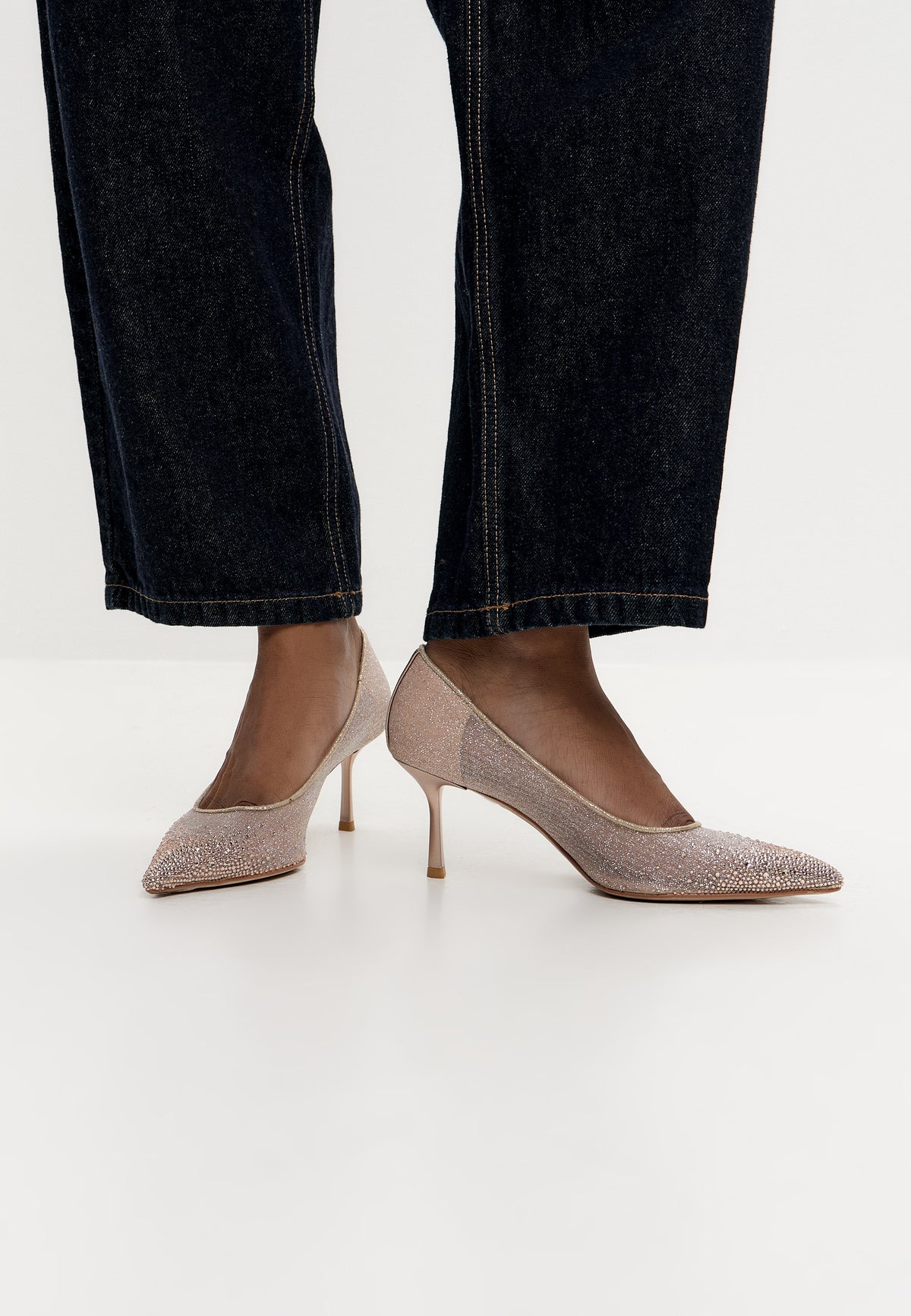 Camille pumps i satin med dekoration – Champagne