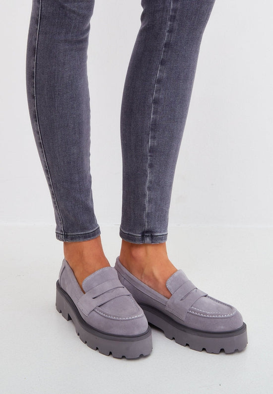 Slip-on suède schoenen