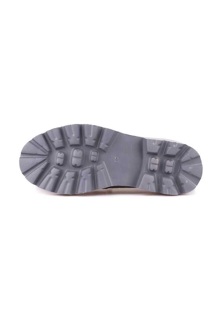 Slip-on suède schoenen