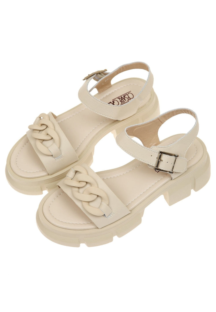 Klassische urbane Plateausandalen