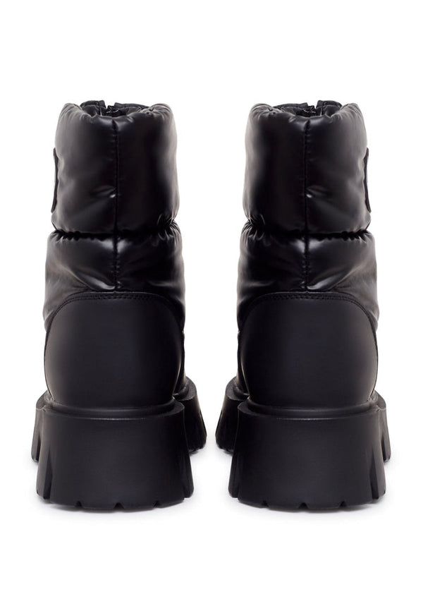 Cozy Chic Winter Boots - Black